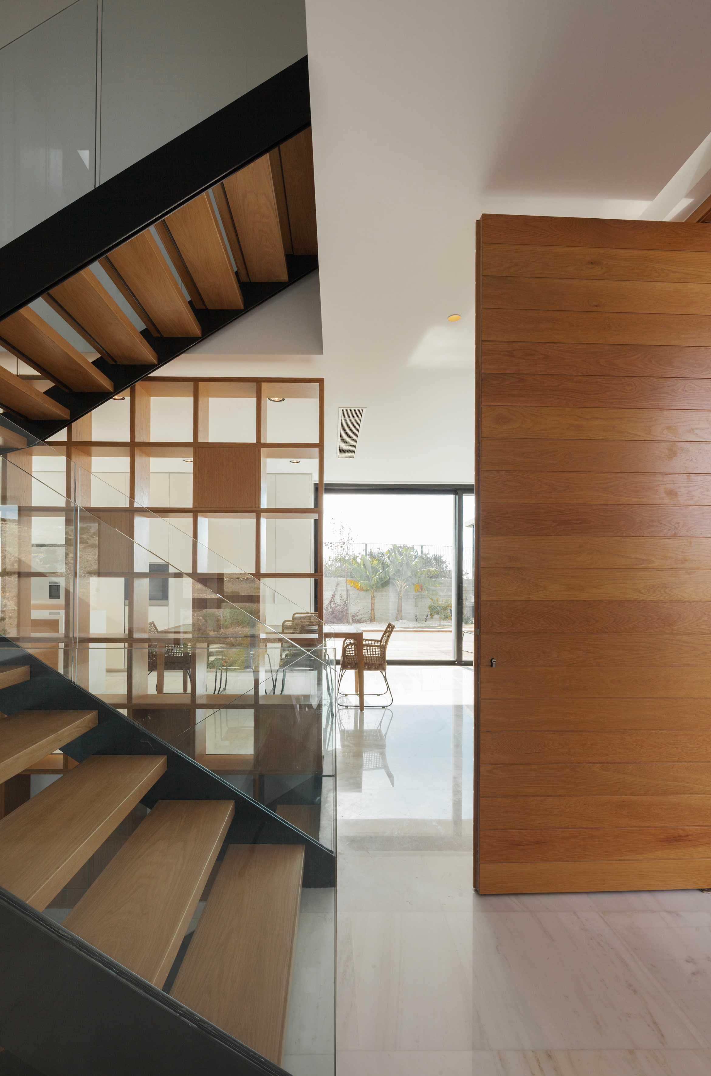 CK House | 嵌入景观的河畔家园-22