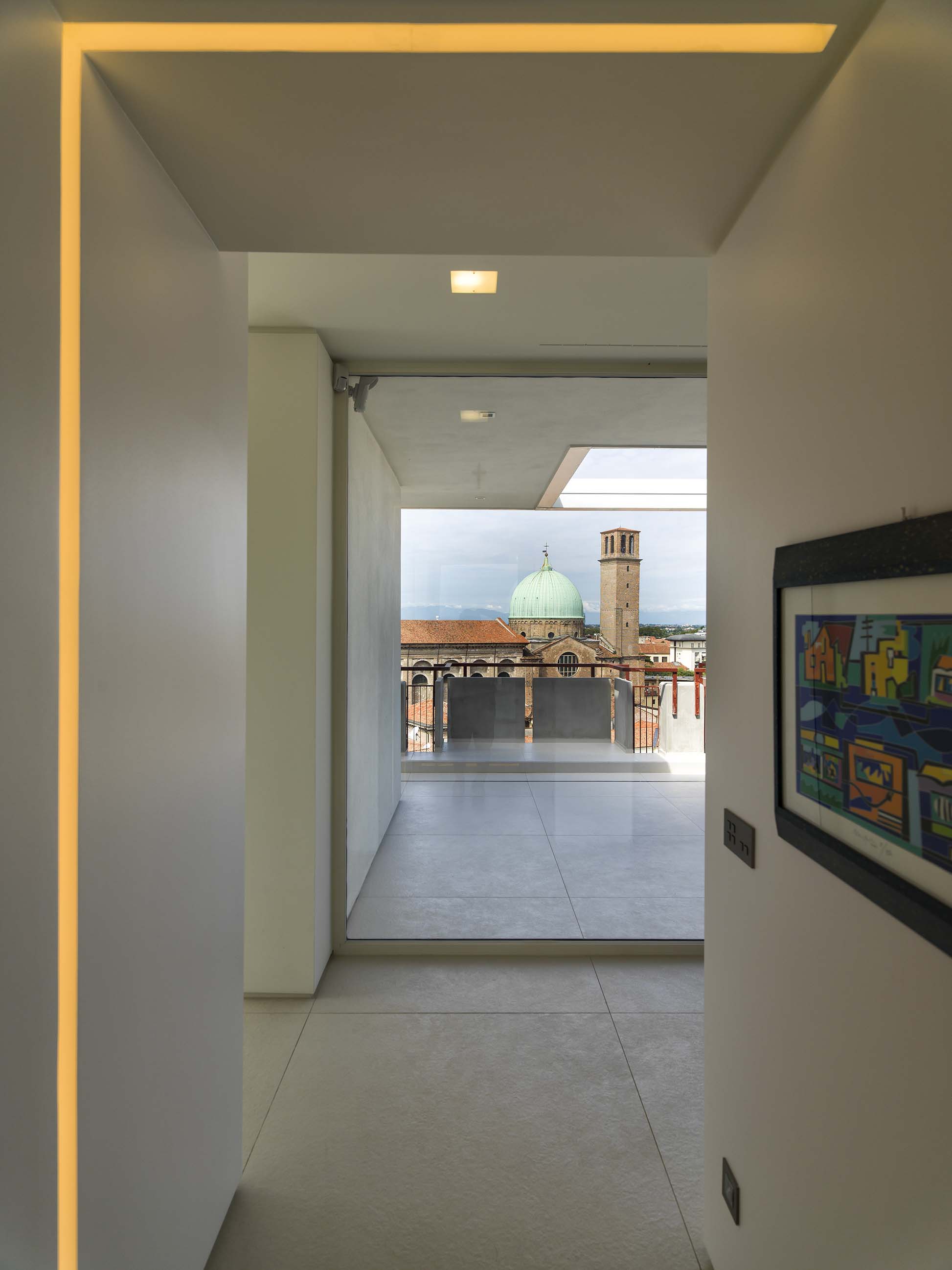 意式风情 Padova 顶层公寓的 360°全景视野-21