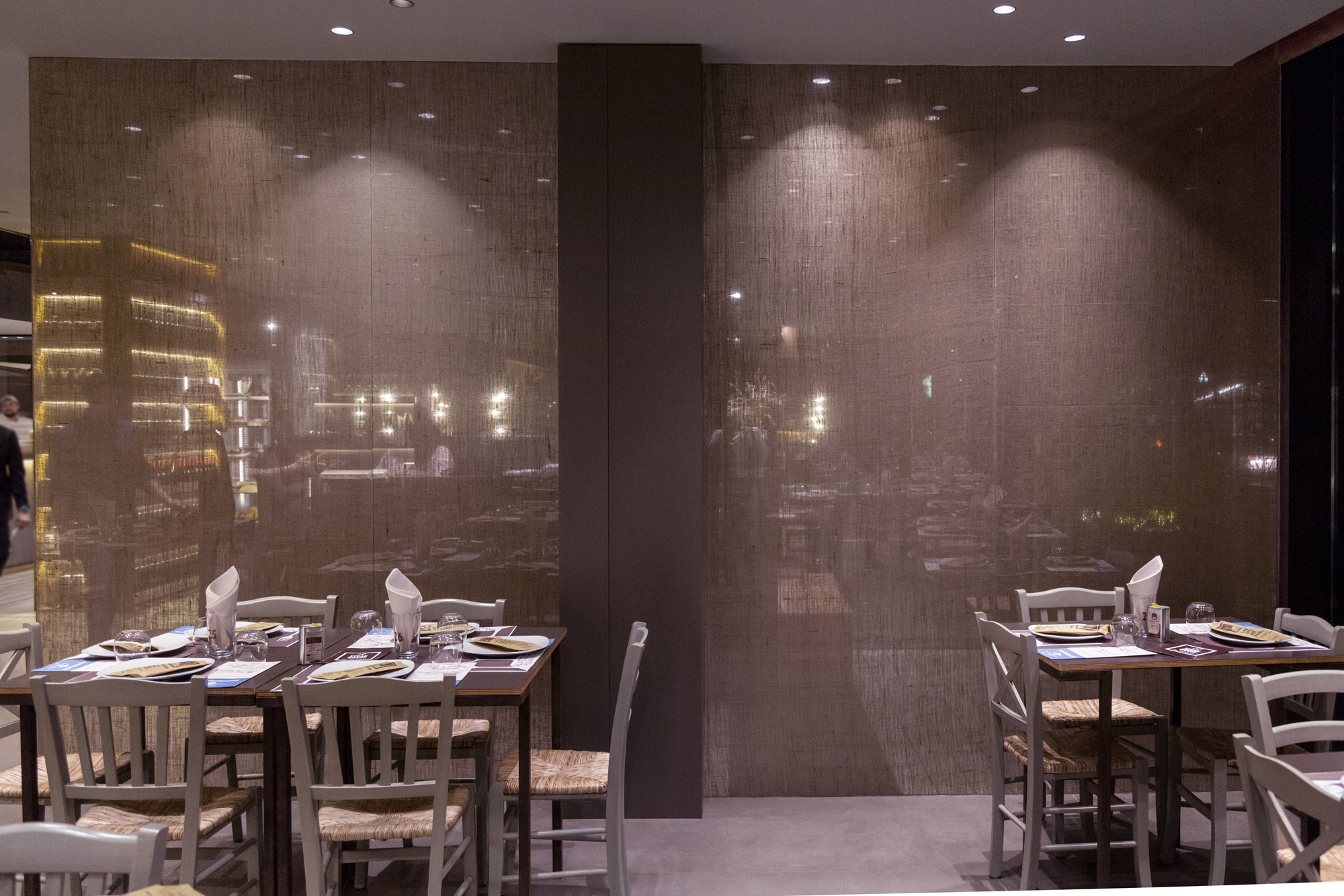 古宅新生,餐饮空间与历史文化的完美融合-21