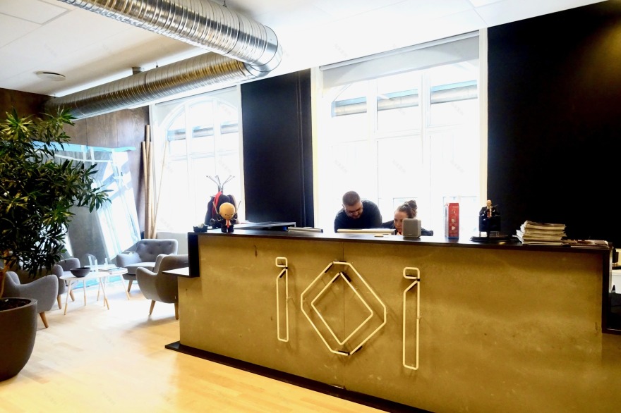 丹麦 IO Interactive 新总部办公空间——现代简约的创意孵化器-5