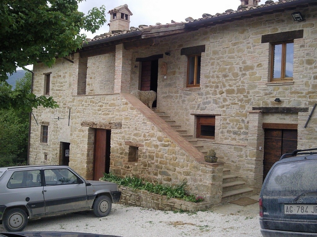 古堡中的乡村企业住宅-0