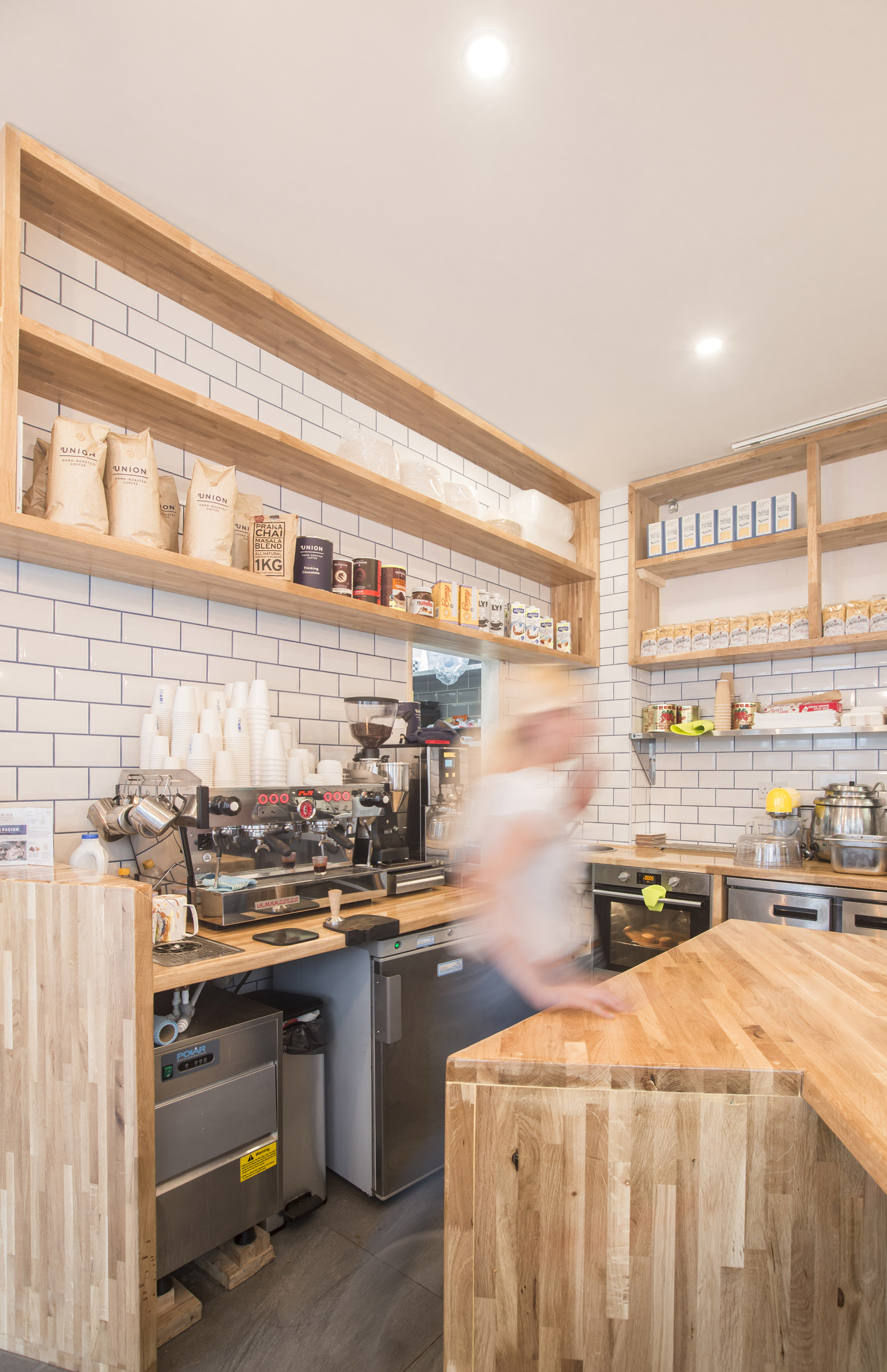 伦敦 Canary Wharf 区意大利风味餐厅设计-9