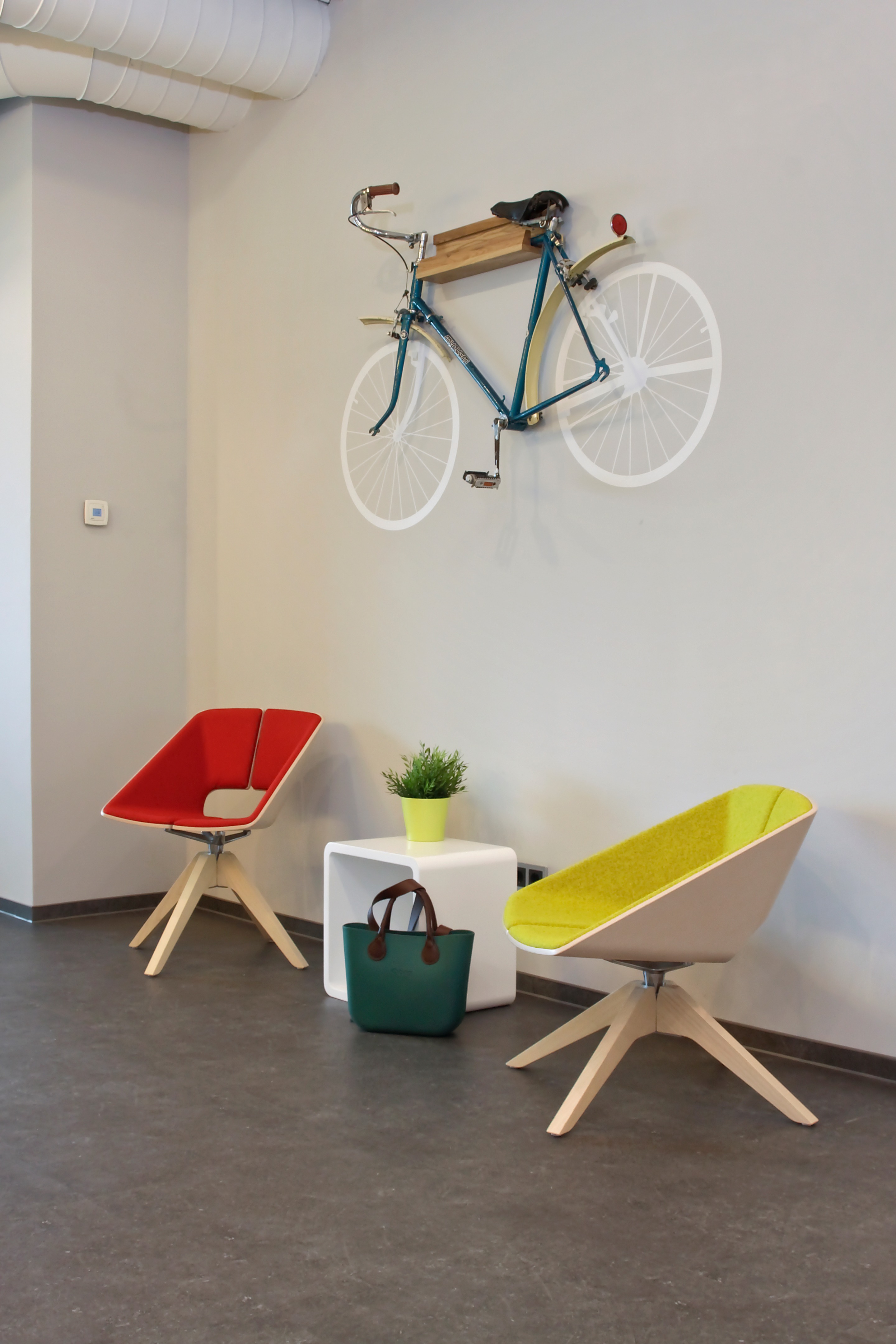 融合科技与复古的现代办公室设计-3