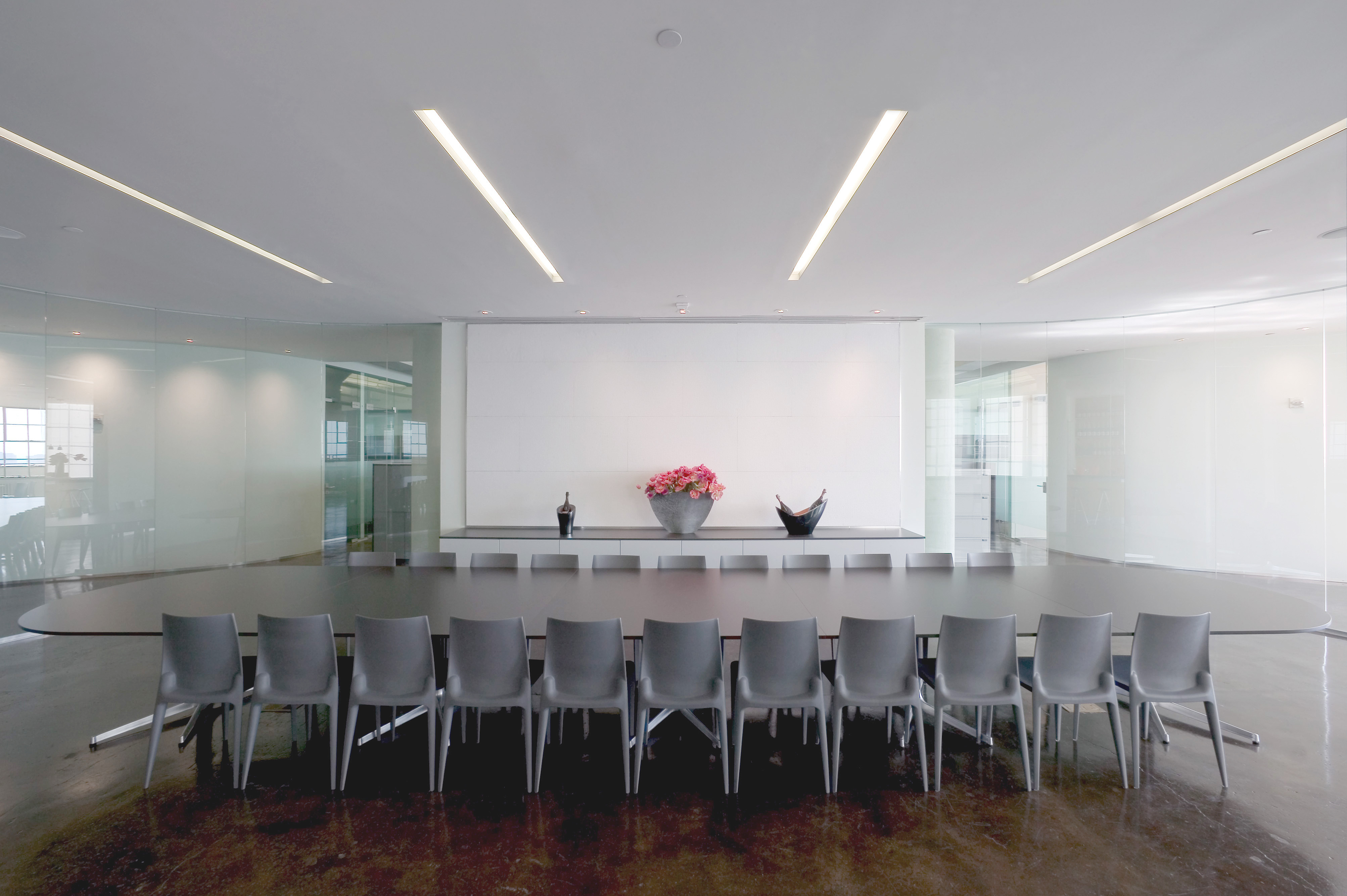 Clicquot Champagne 总部设计-12