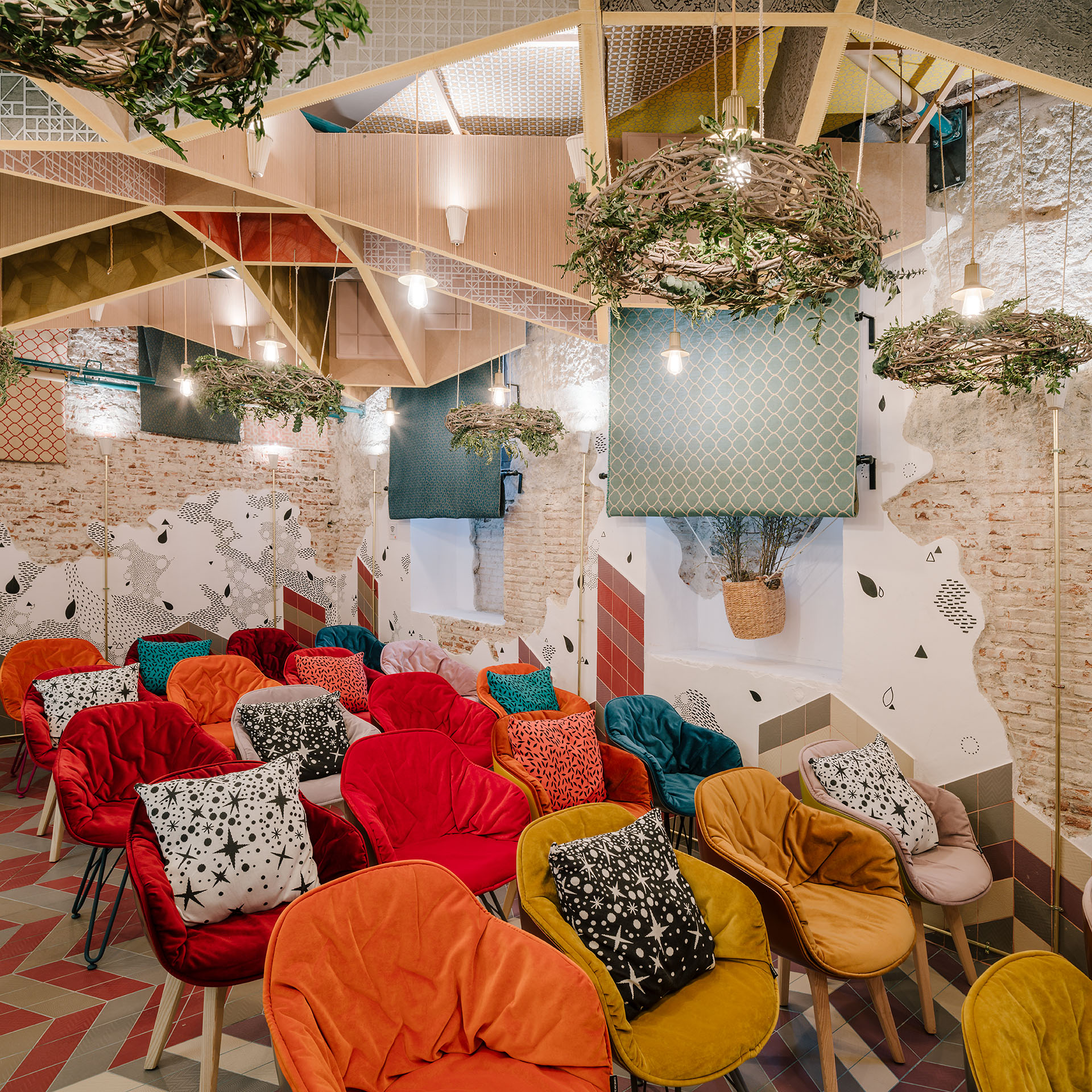 马德里"奥迪托里奥·福图尼"礼堂,致敬艺术与自然的融合-37