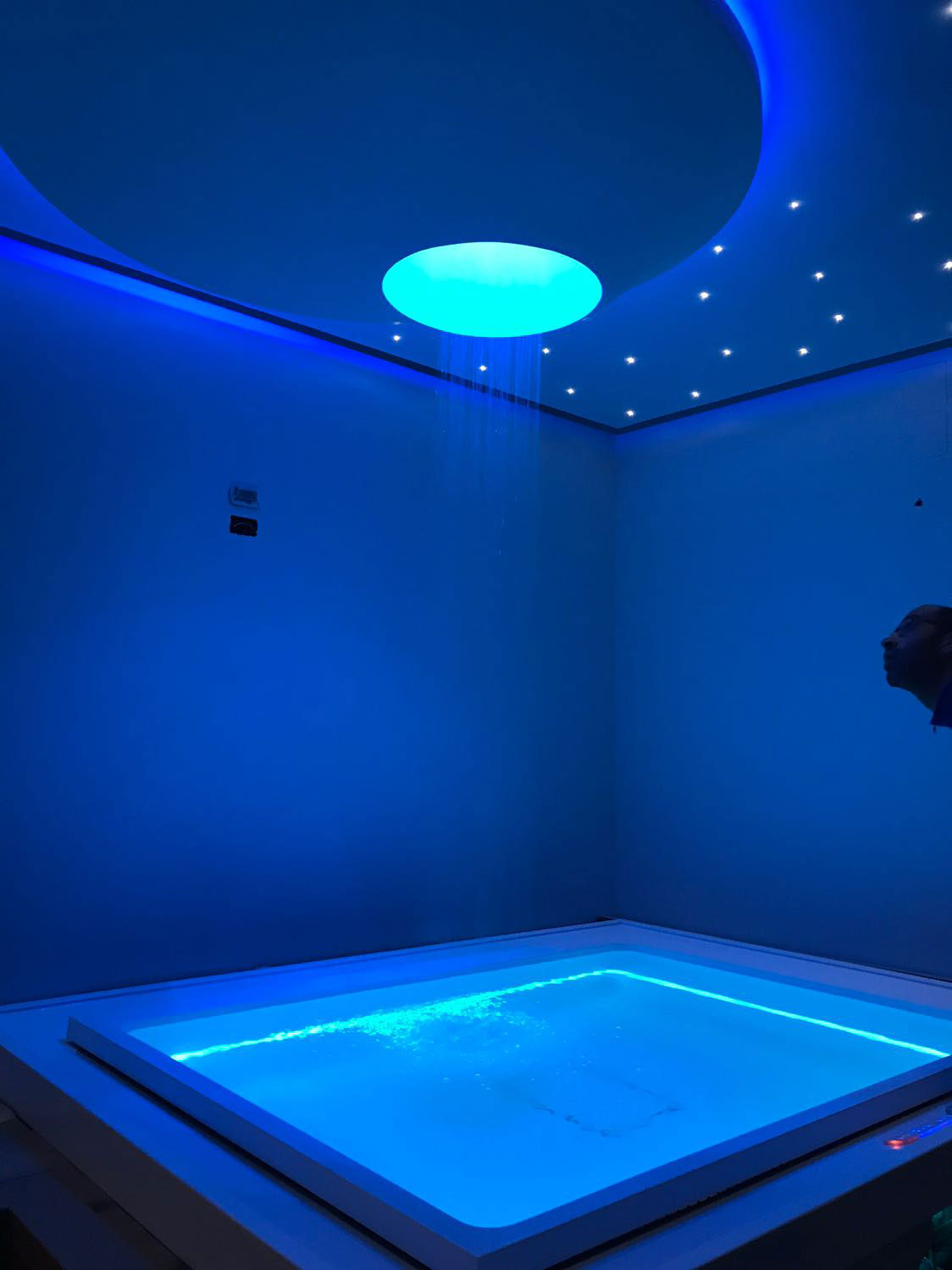 隐形水疗泳池-4