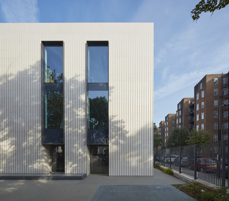 Arts Building for The American School in London  Walters - Cohen Architects-2
