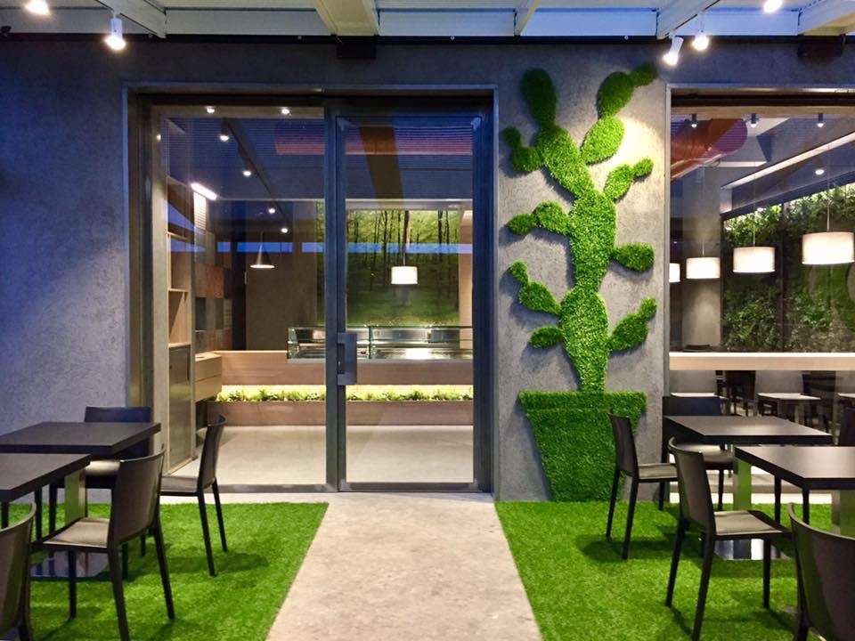 self可译为自我自身自己等；cafè应是café，可译为咖啡馆咖啡店-27