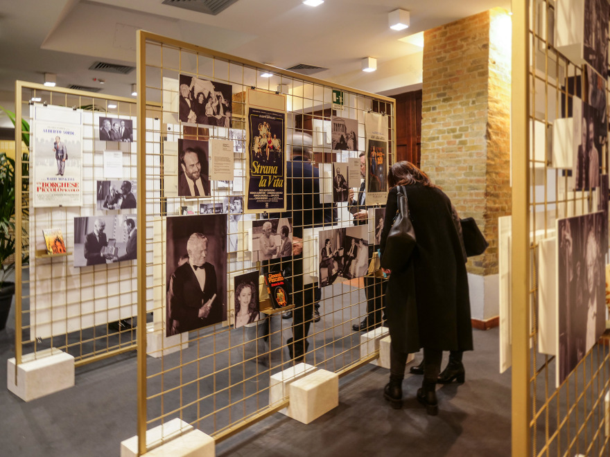 40 载光影盛宴 · 金童像的室内设计展-10