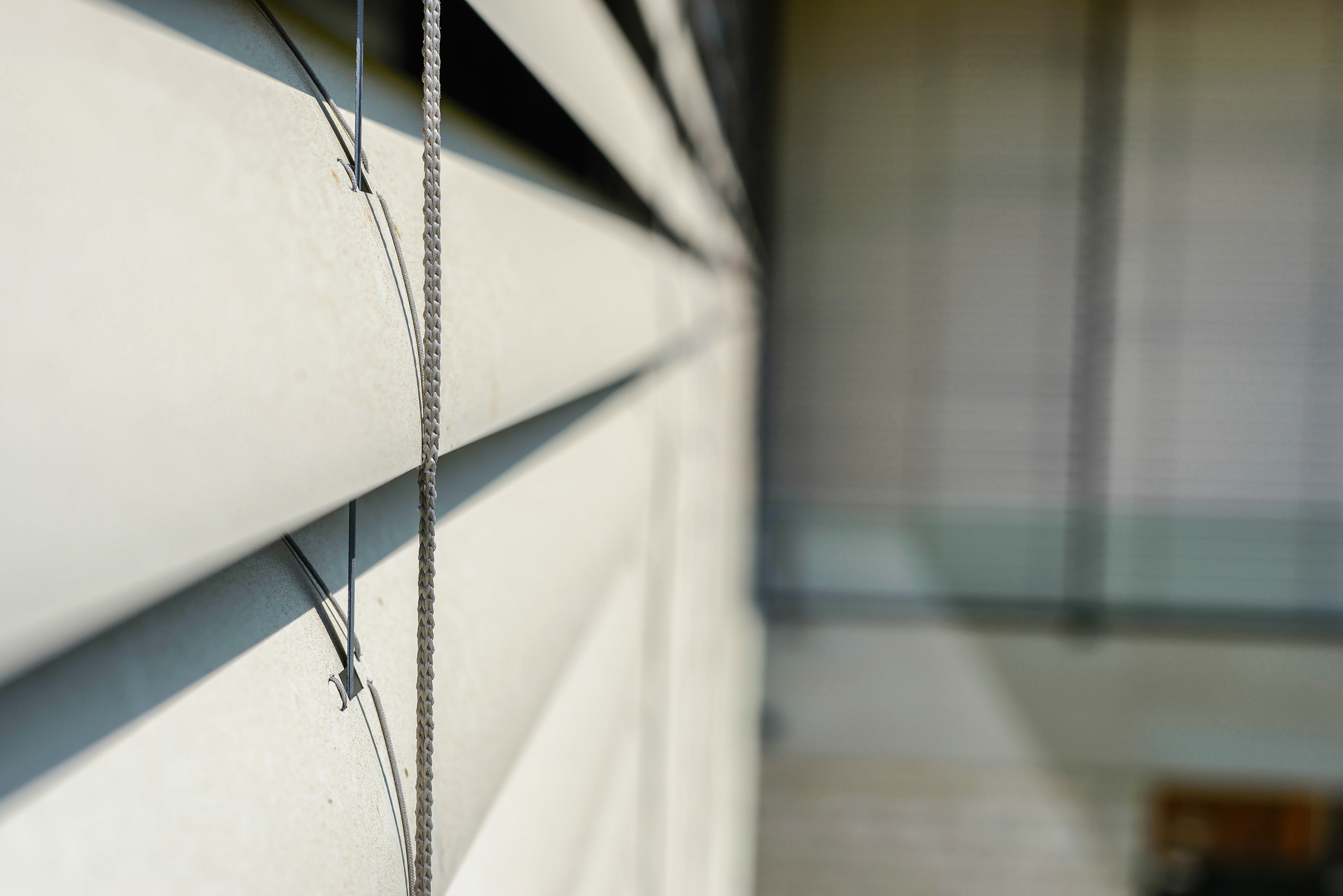 Modern villa shading by Krüllung-17