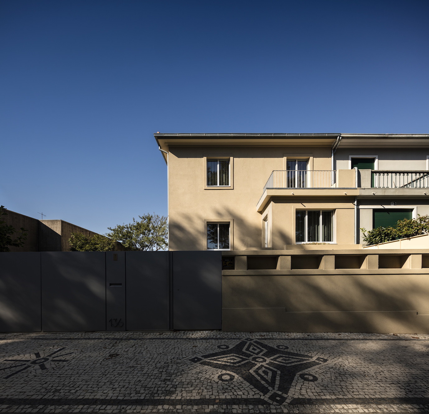 色彩点亮生活，翻新打造现代宜居空间-1