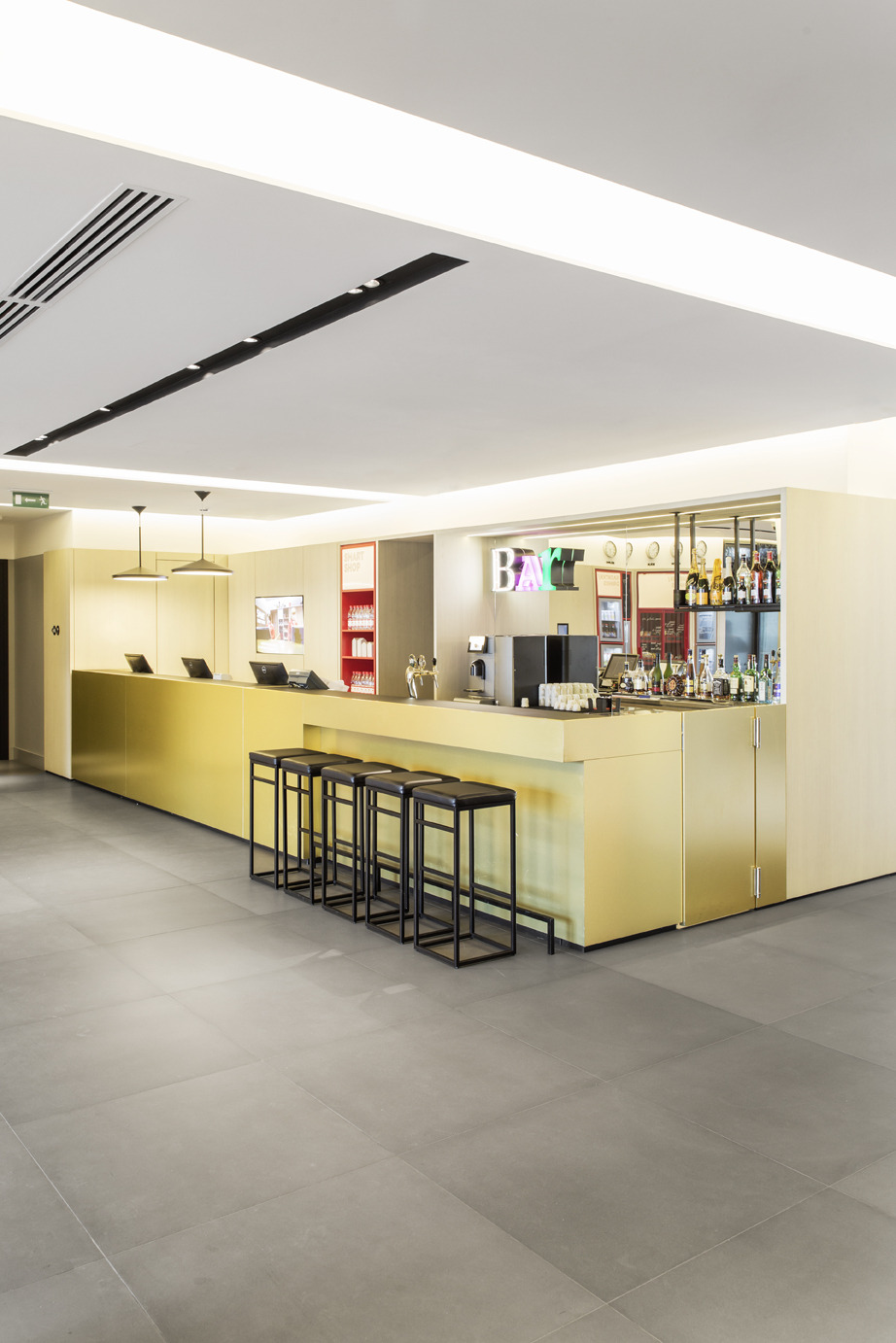 AZIMUT Vladivostok 酒店 | 苏联建筑的现代重生-4