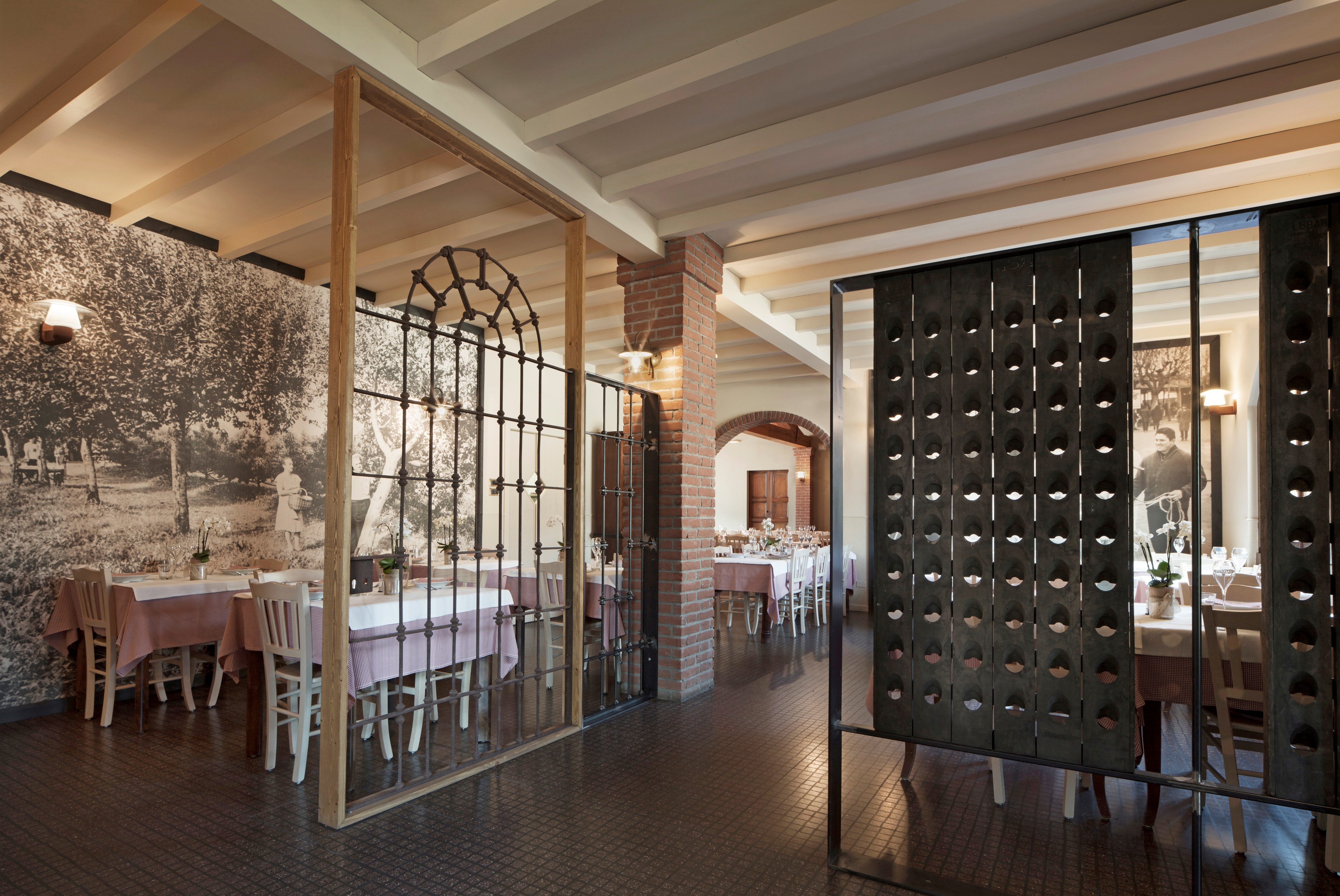 2015 年完成的 La Fiorita 餐厅室内设计案例-1