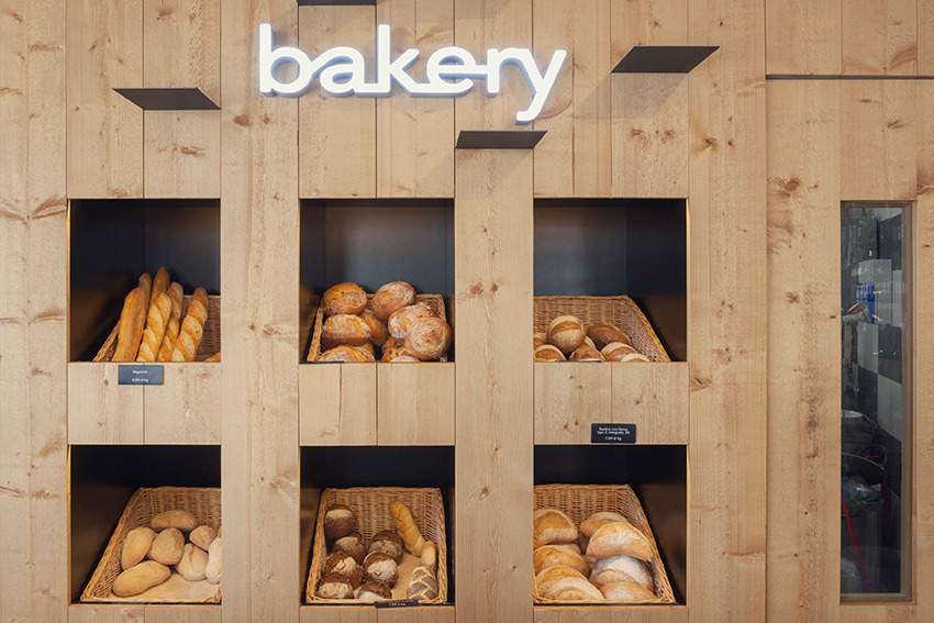 年轻多元的意大利面包房设计-4