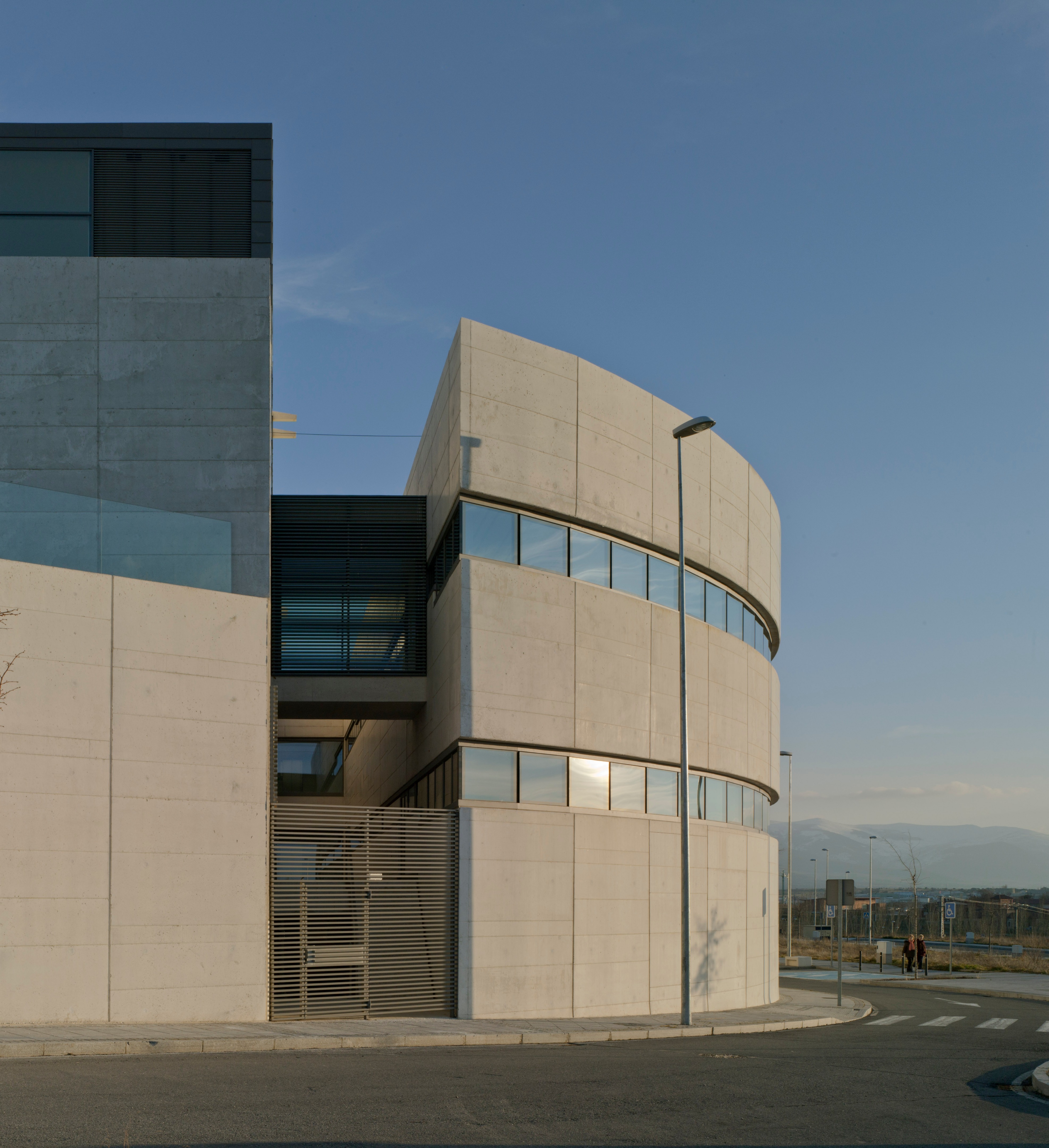 新塞哥维亚公共图书馆-18