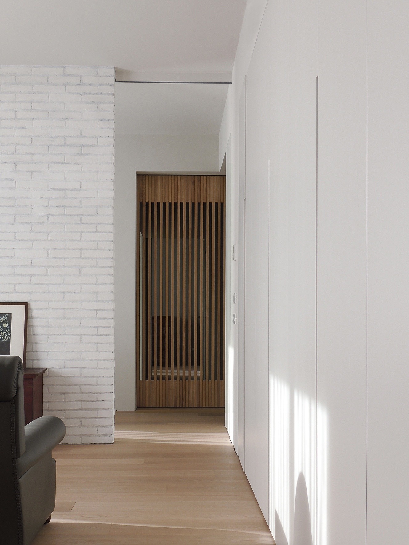 米兰城市公寓的室内设计之旅-11