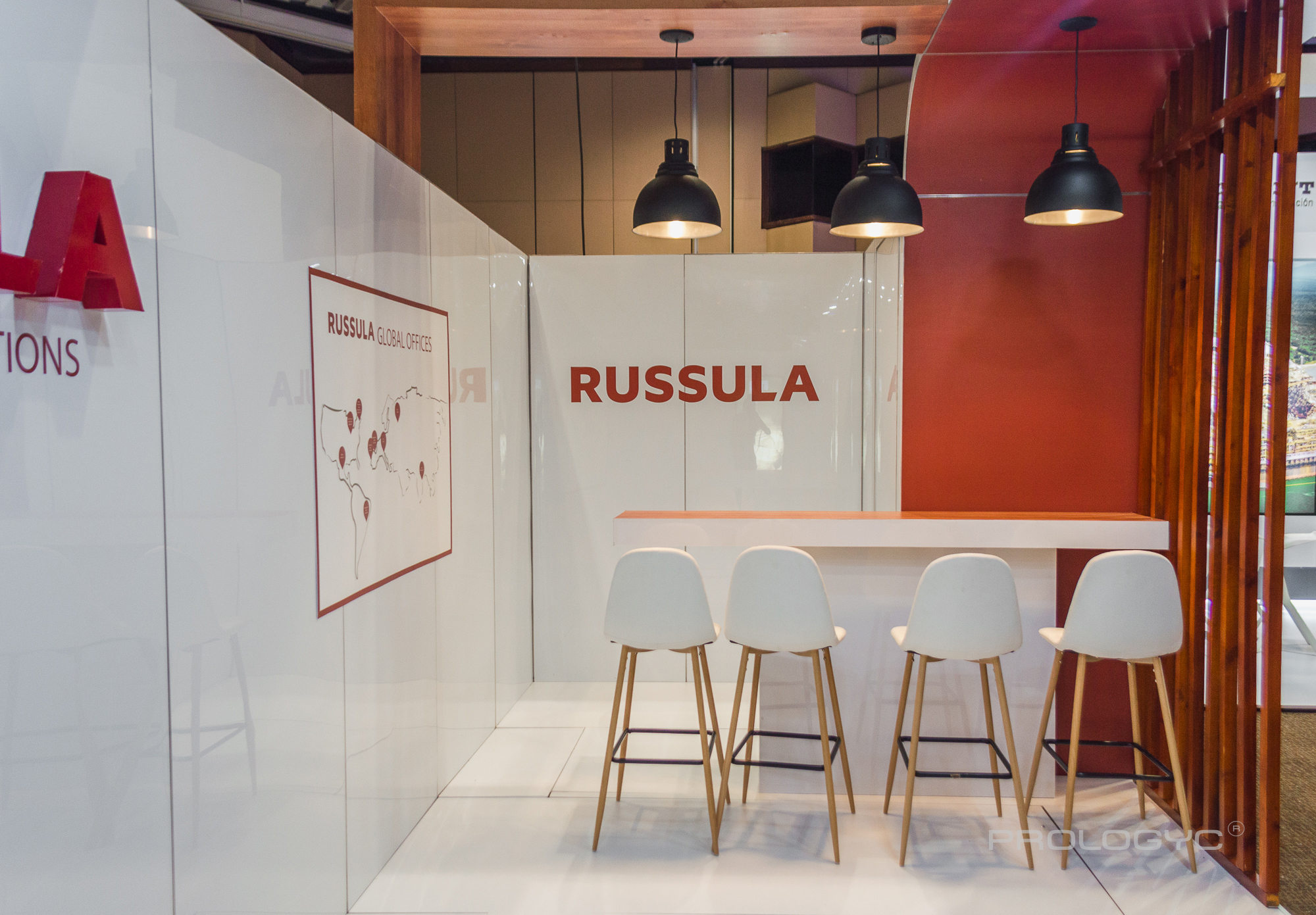 Russula 西班牙展台设计 | 光与影的巧妙互动-12