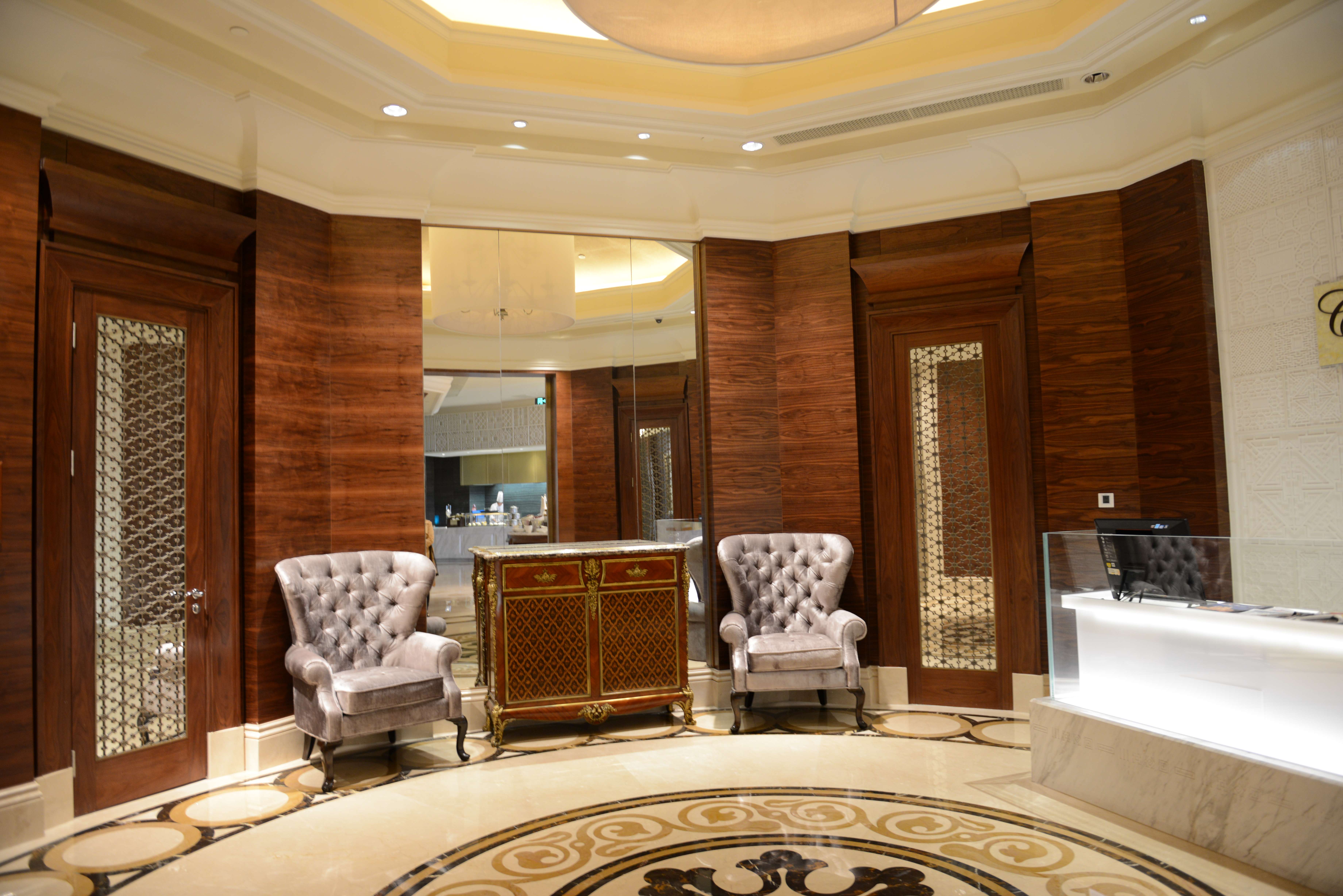 大连城堡酒店餐厅区域照片-2-33