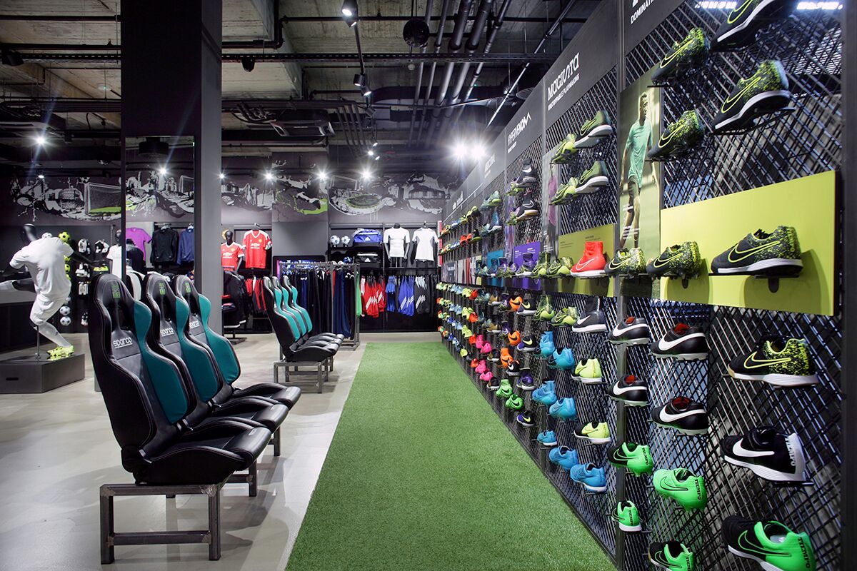 《足球狂热》专业足球商店-2