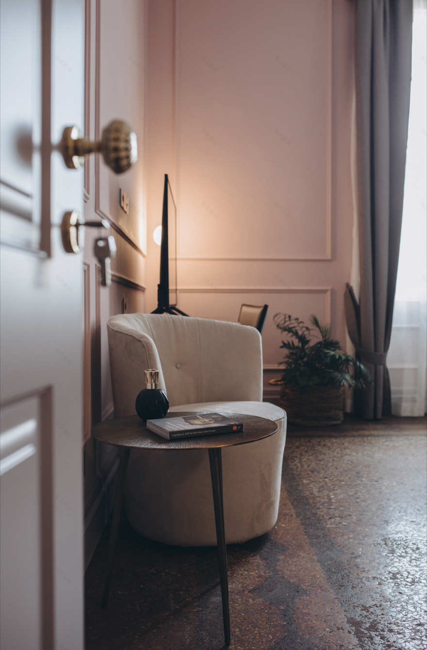 意大利博洛尼亚百年建筑的奢华套房新生-63