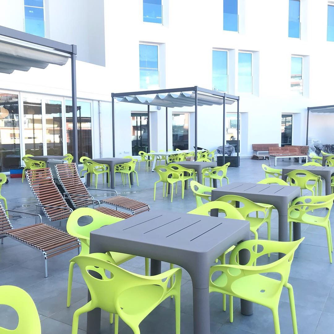 电信公司总部打造高效休闲办公空间-68