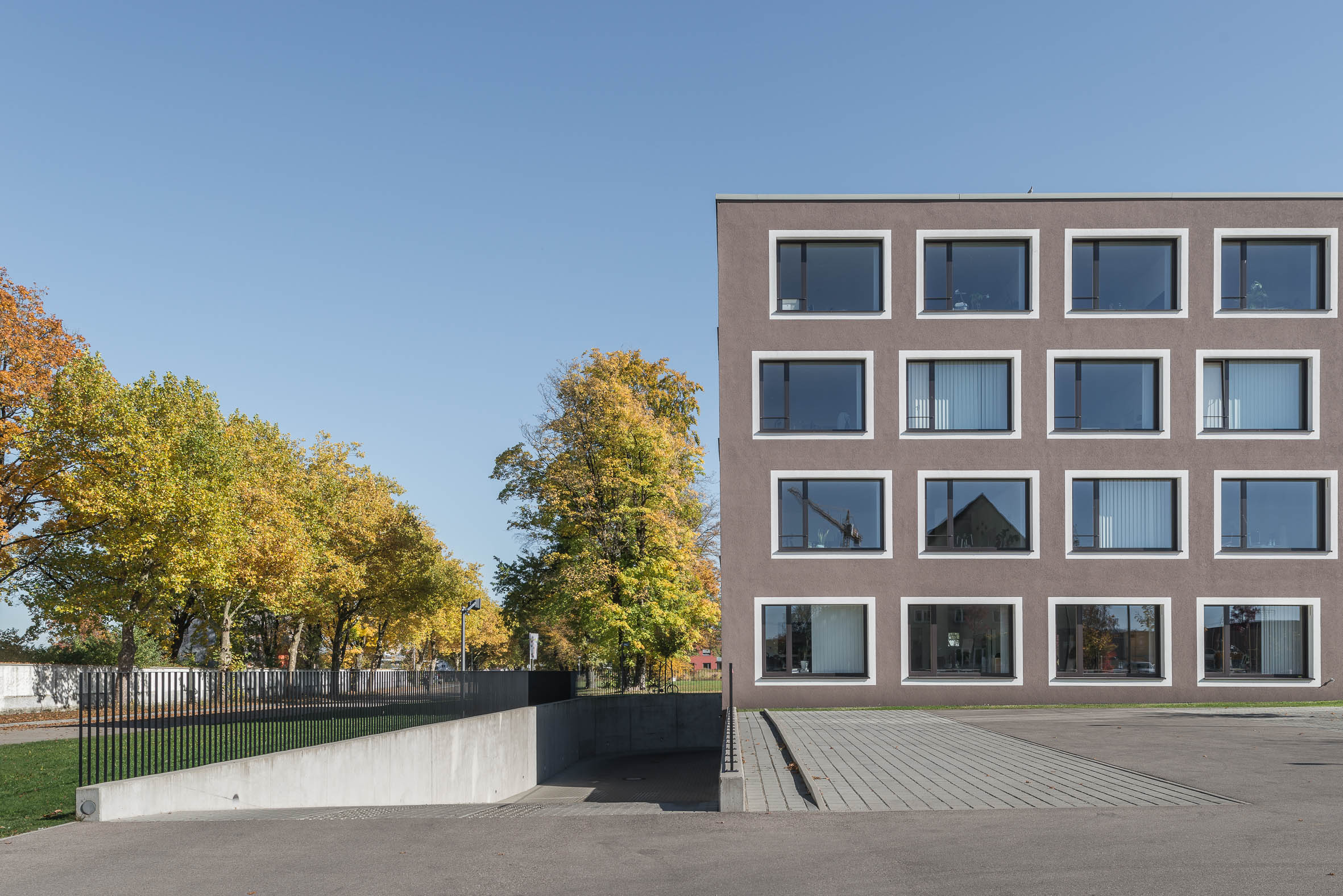 德国奥格斯堡 E·plido 总部办公空间-0