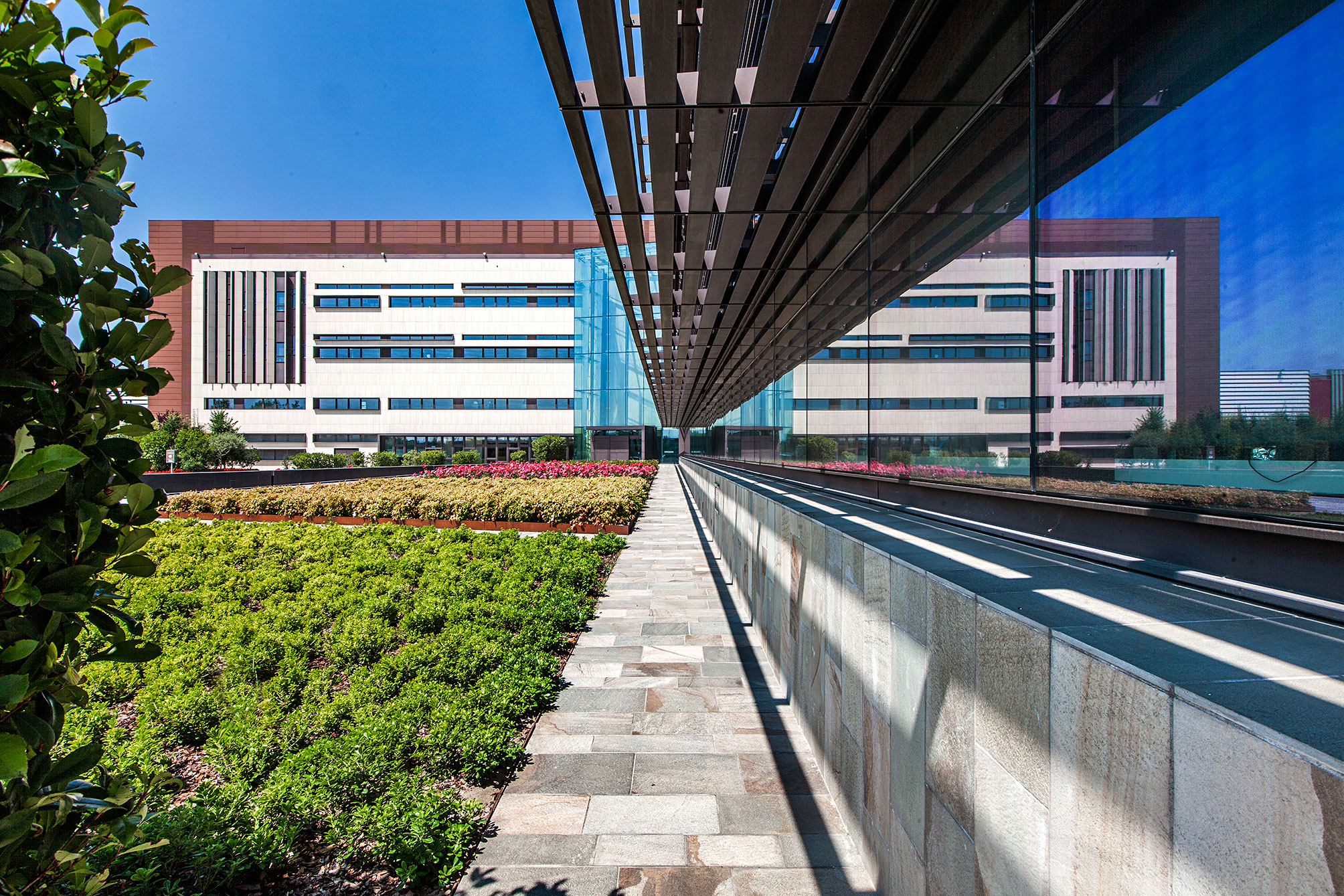 2014 年意大利帕尔马企业总部室内设计-1