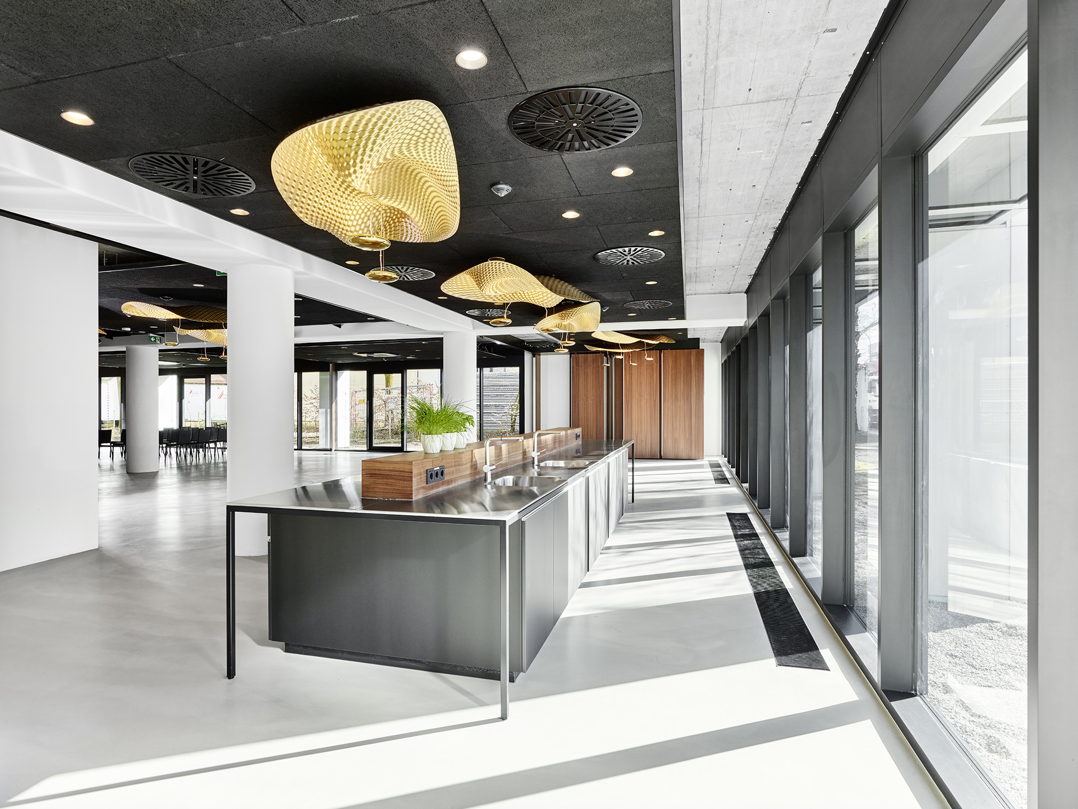 2017 年完成的办公室室内设计案例-19
