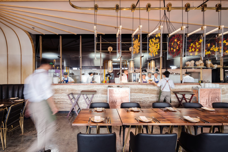 上海迪士尼小镇湖畔餐厅-2