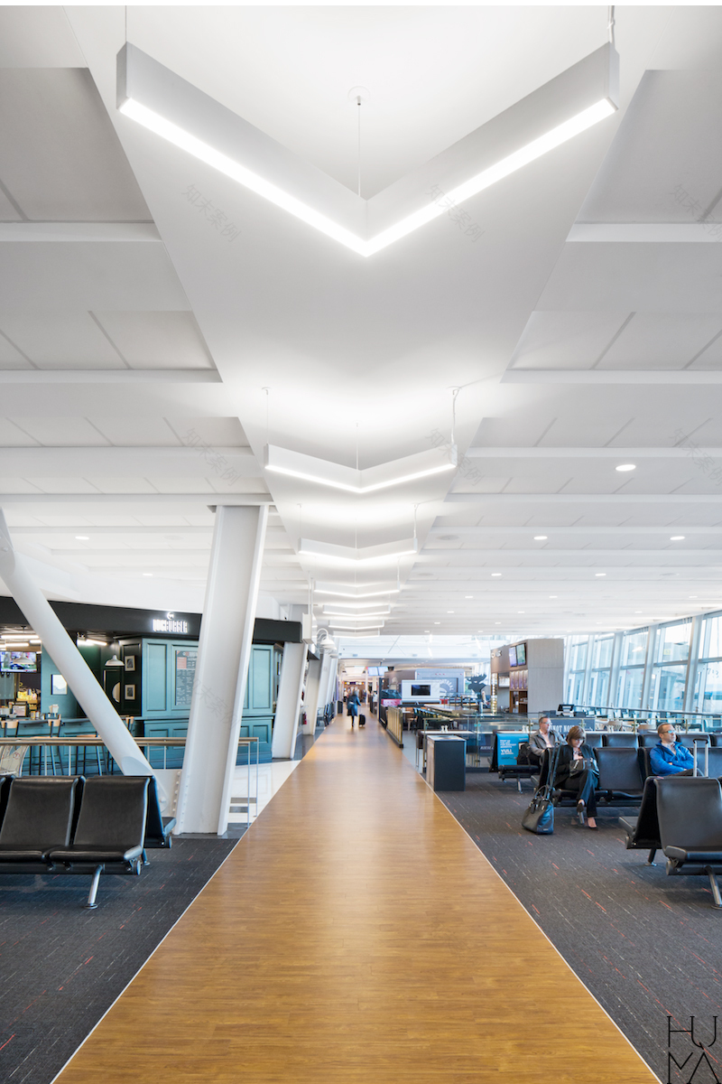 蒙特利尔机场美食广场,Humà 设计新视角-6