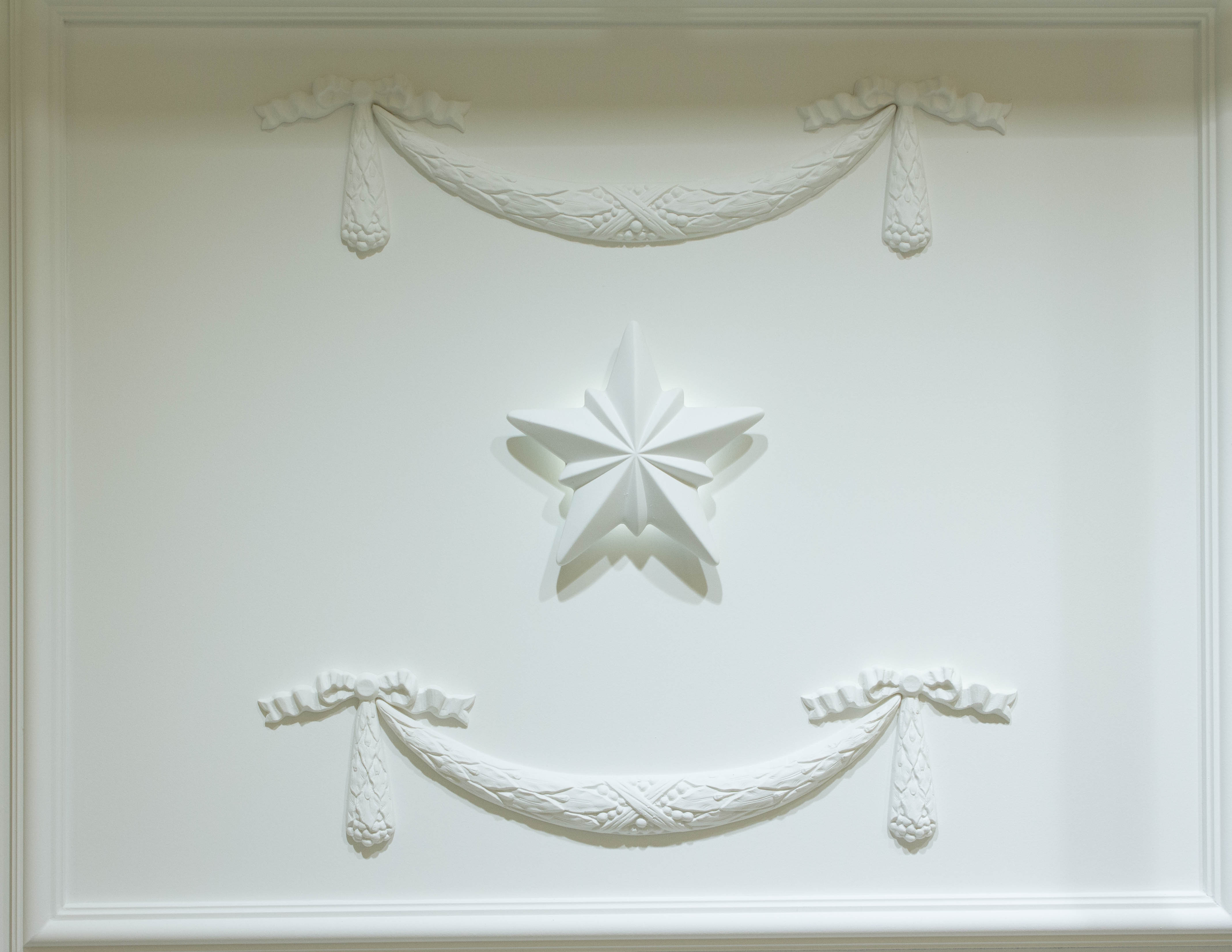 2018 年完成的基辅亿万富翁与 Philipp Plein Junior 购物商场设计-7