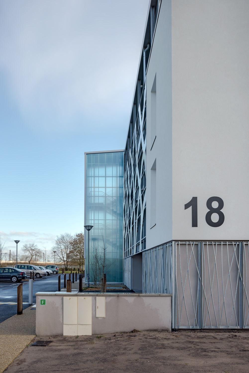 2018 年完工的 Les Erables 公寓设计展现独特魅力-3