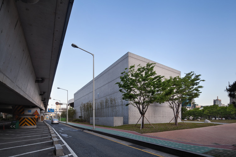 李·乌凡空间(Lee Ufan Space)-7