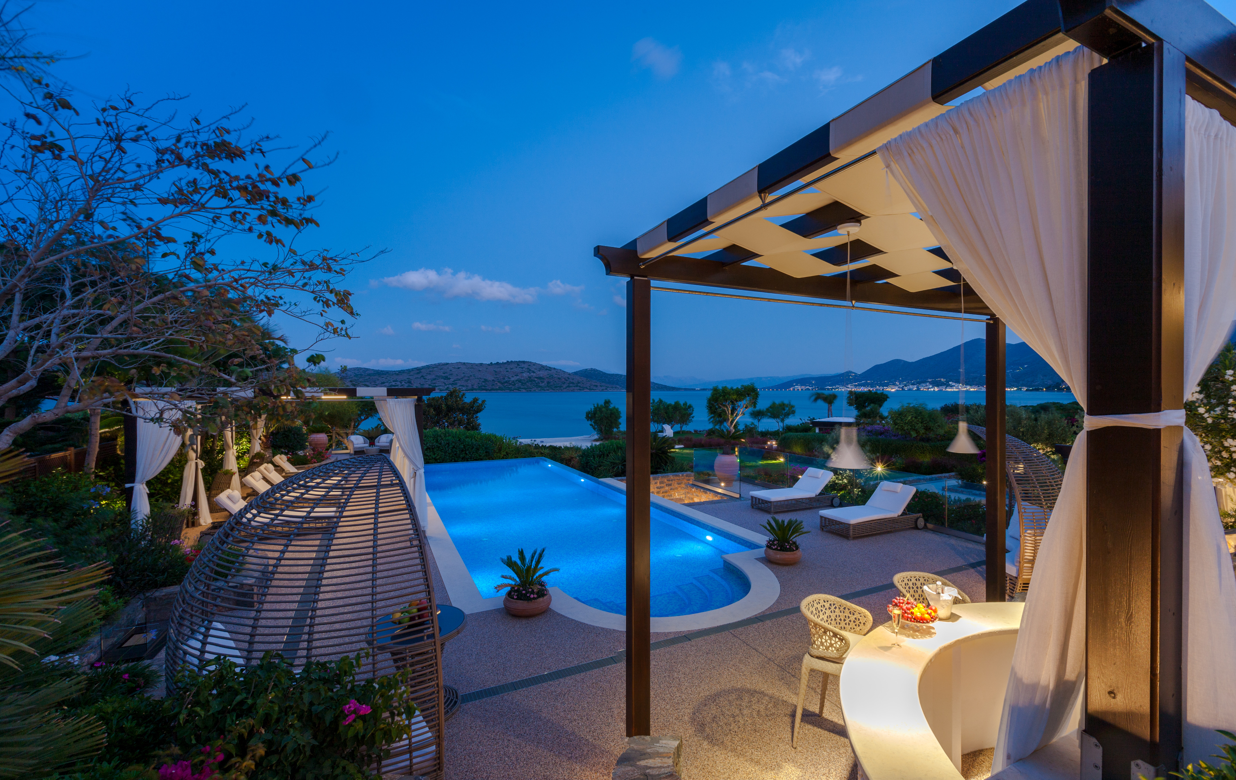 地中海风情别墅，打造优雅度假空间-2