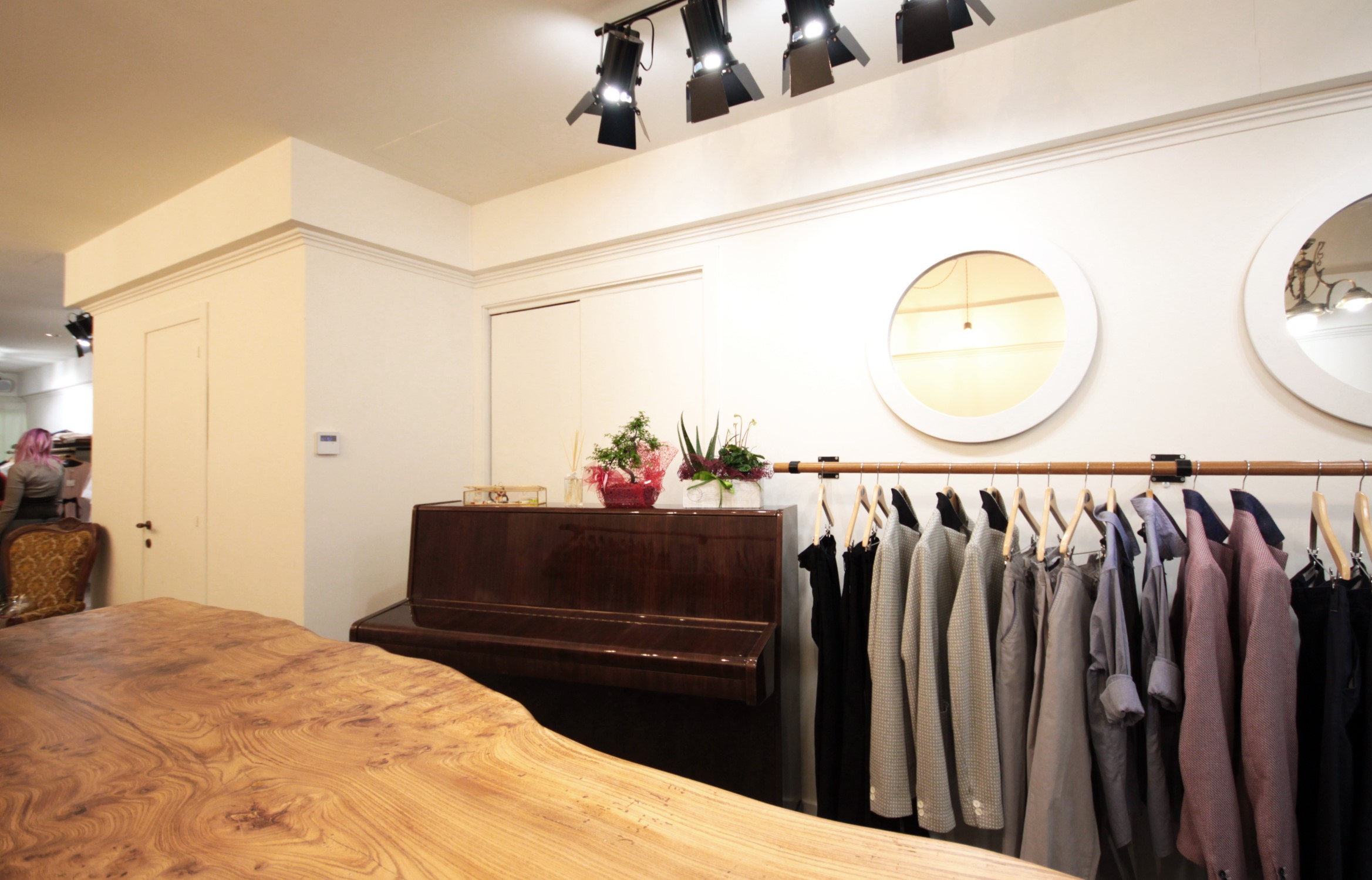 AMODO 时尚服装店 | 2017 年室内设计佳作-9