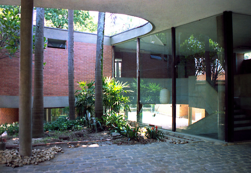 绿意盎然的家庭住宅-17