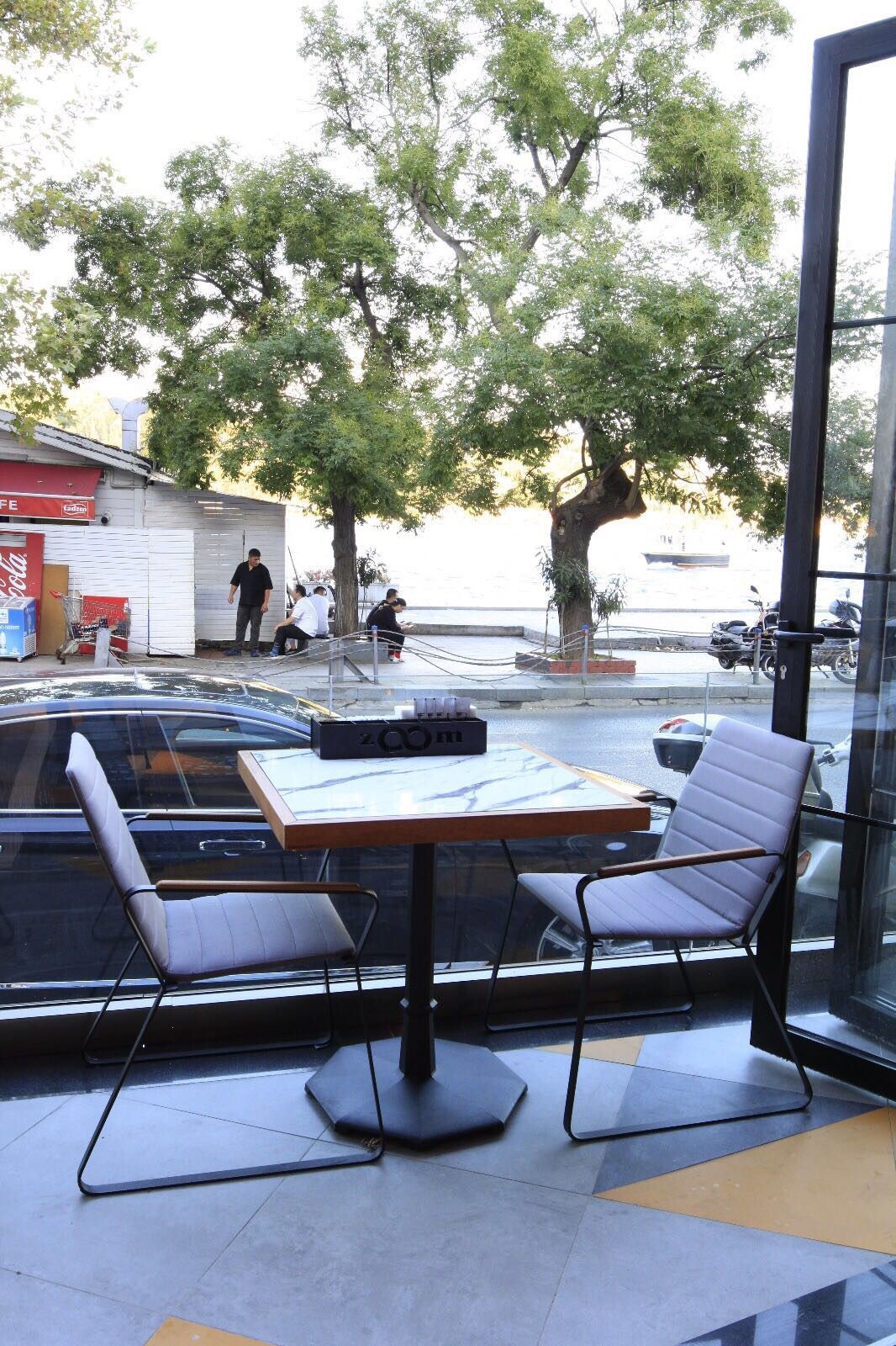 2017 年完成的 ZOOM 咖啡餐厅室内设计案例-19