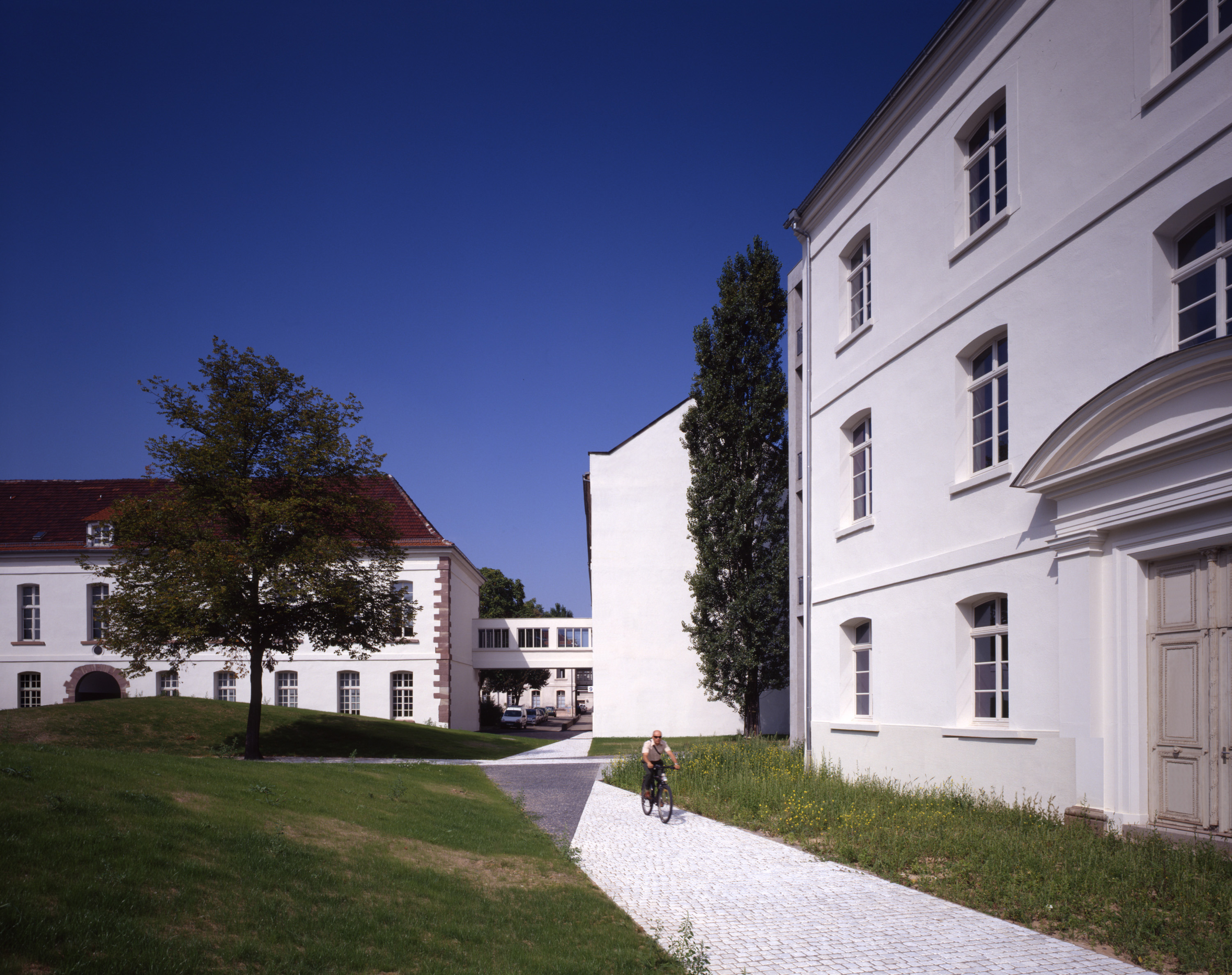 法国 Gaujot 行政区公共空间改造-9