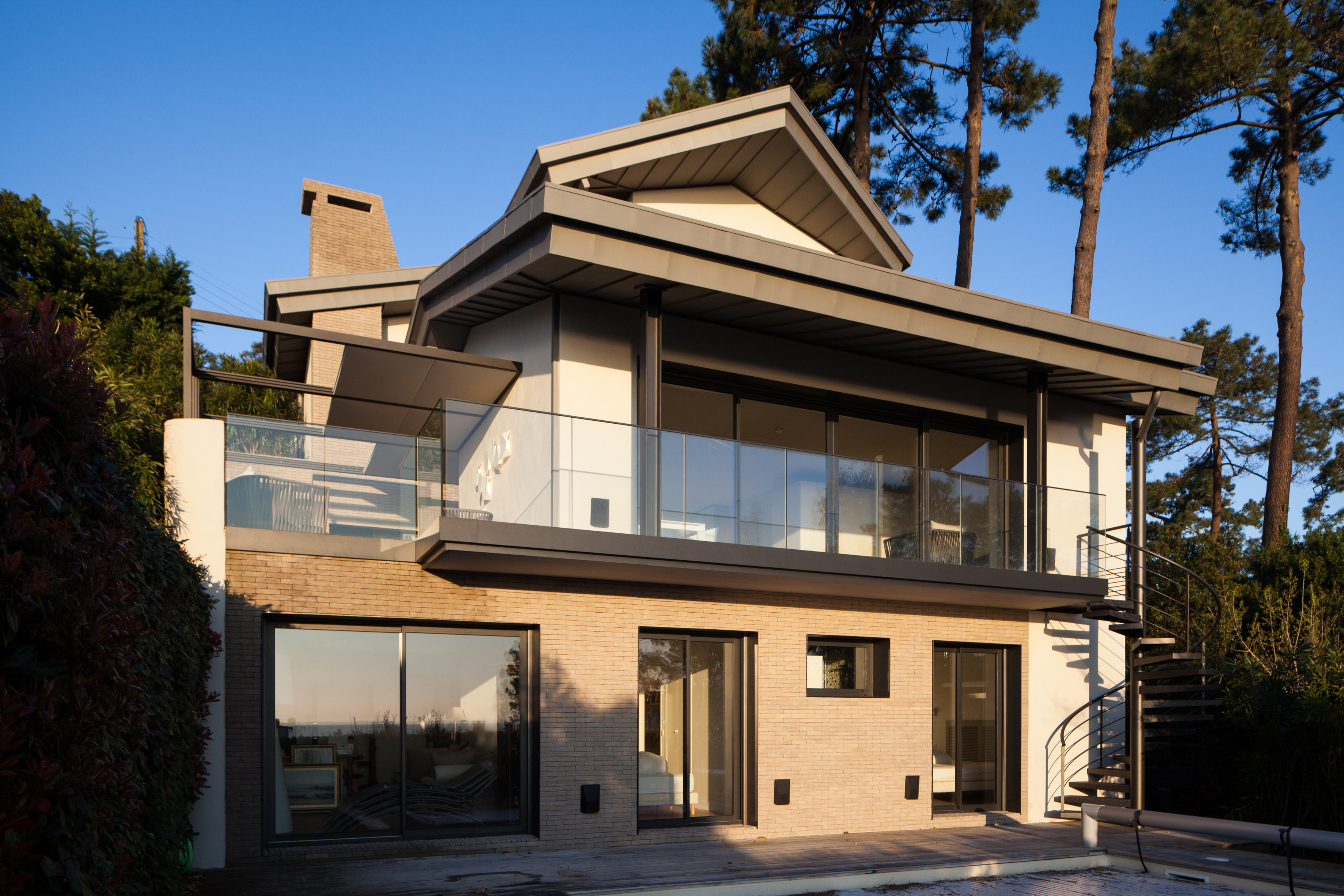 融合环境的法国海岛别墅设计-5