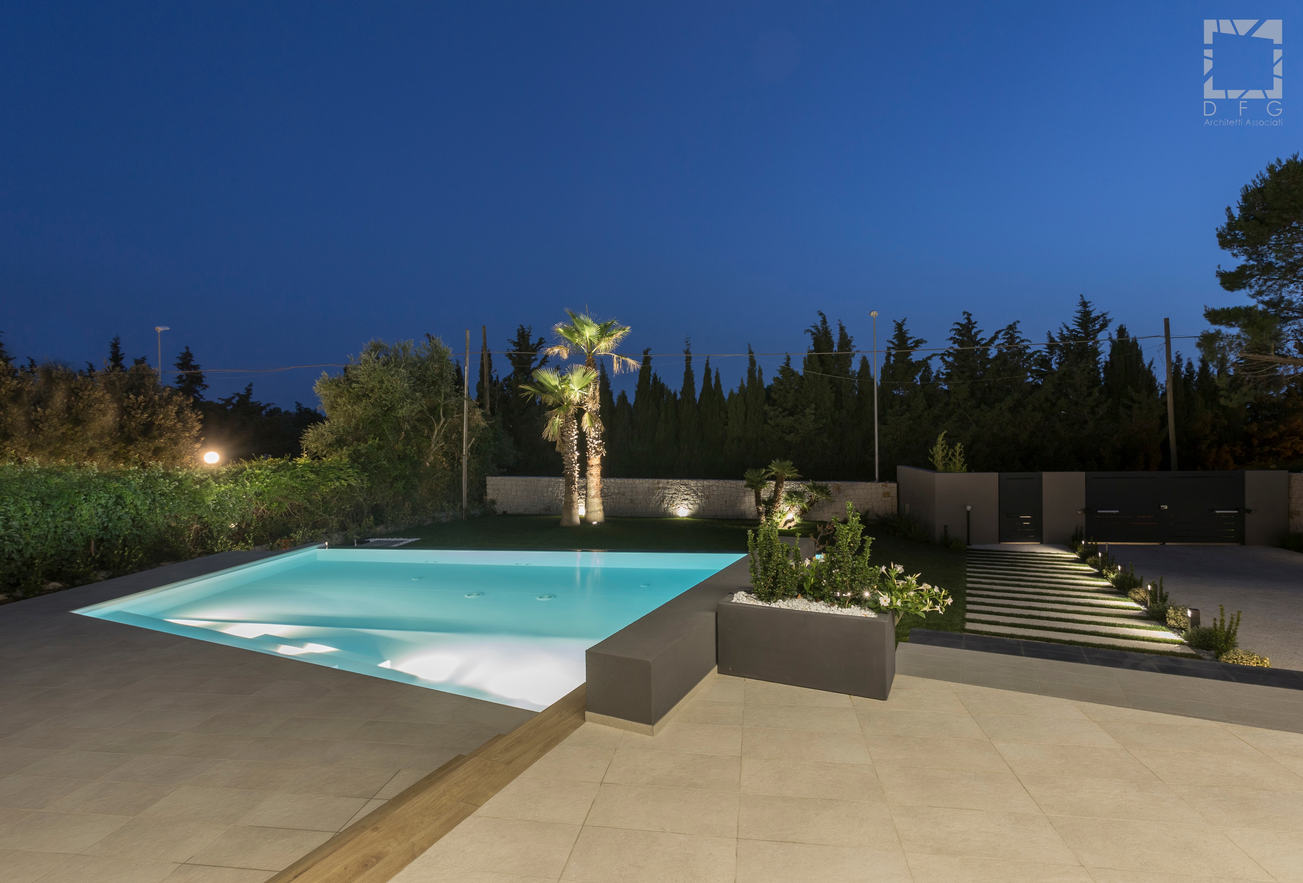 乡间别墅的屋顶奇观-10