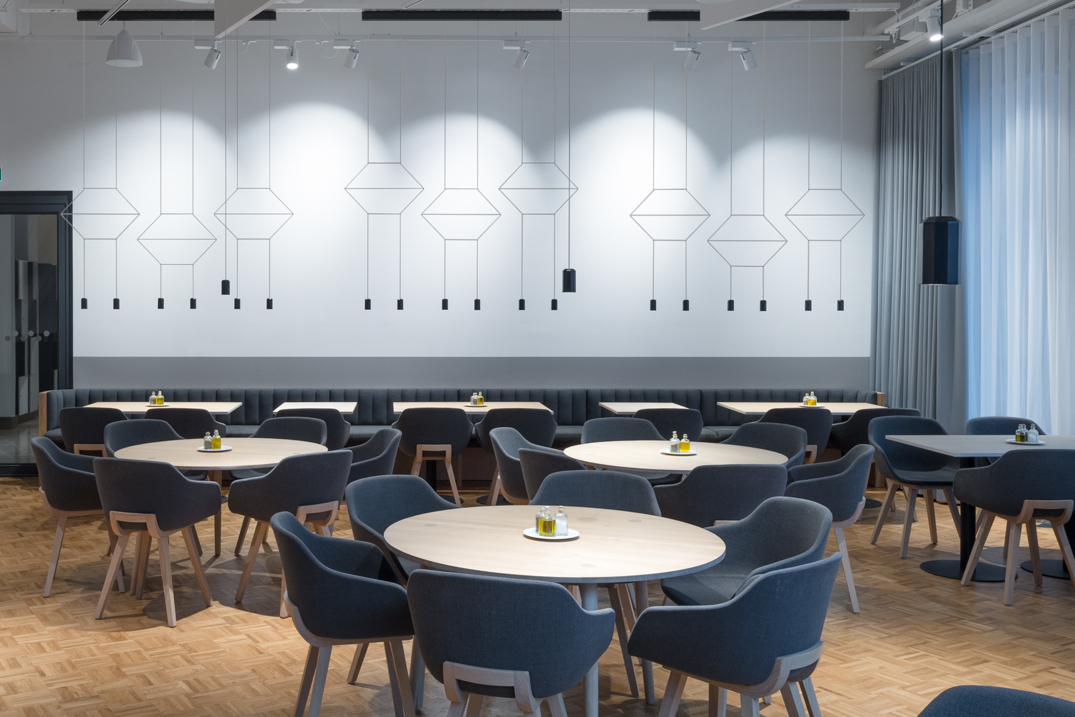 SEB 银行总部办公室照明设计-3