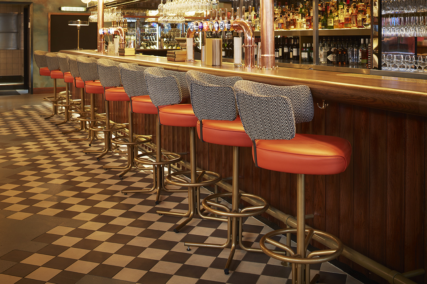 活力四溢的伦敦 Greenwood 酒吧餐厅-16