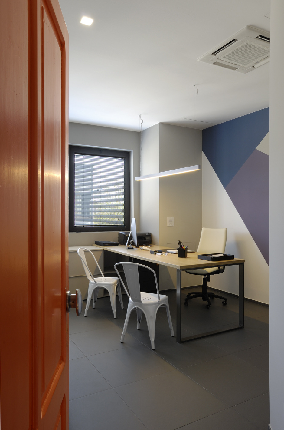 颠覆工业风，打造灵动办公空间-1