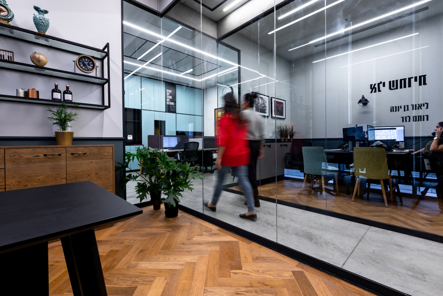 Sinta·Bar 集团总部-8