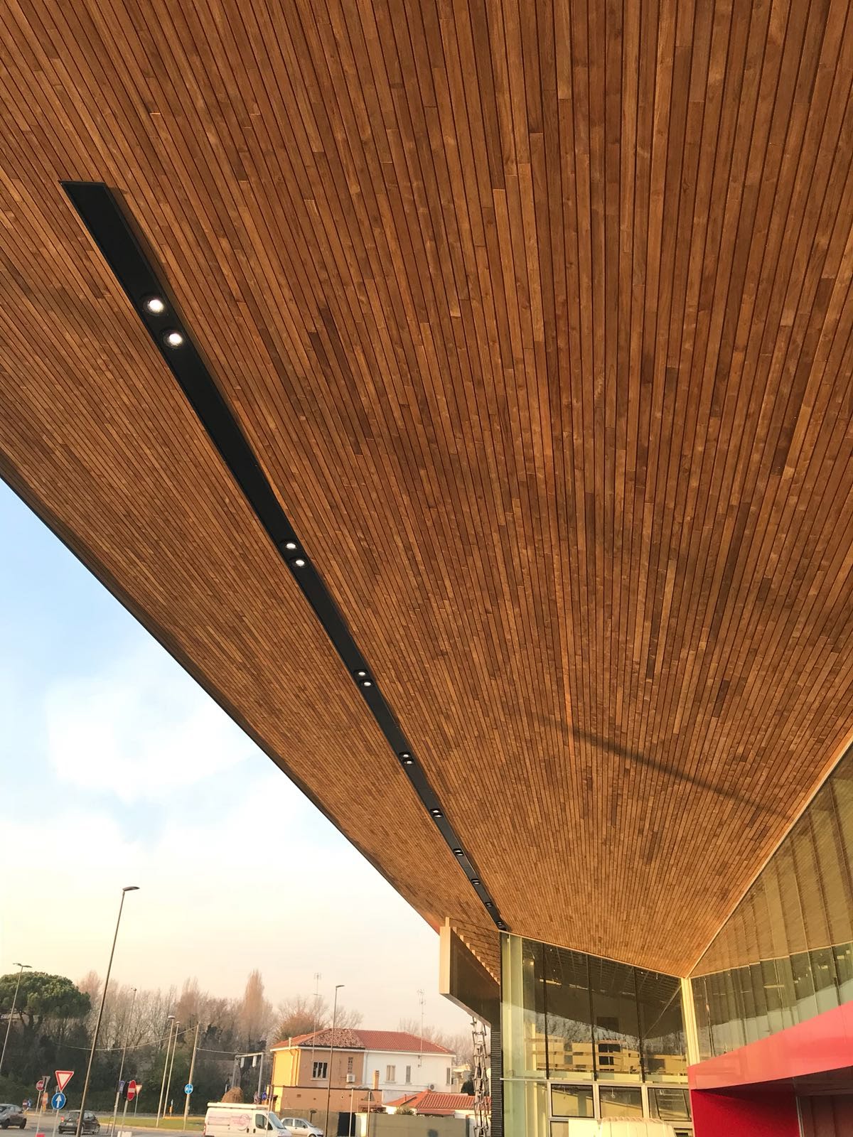 船舱式商业中心,打造独特购物体验-11