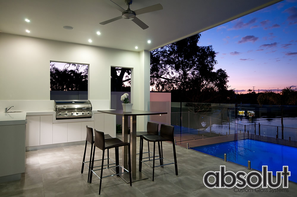 无框玻璃现代住宅设计-1