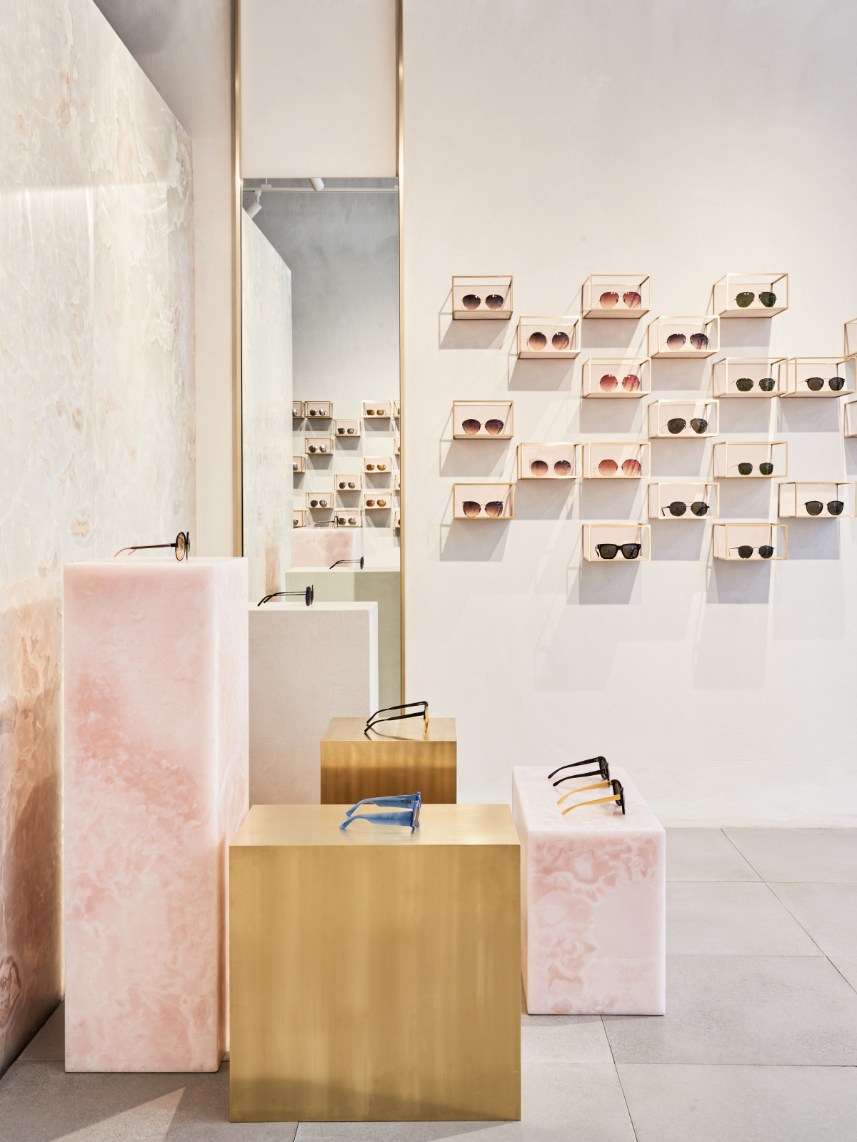 纽约 SoHo,琳达·法罗眼镜店打造精致奢华空间-24