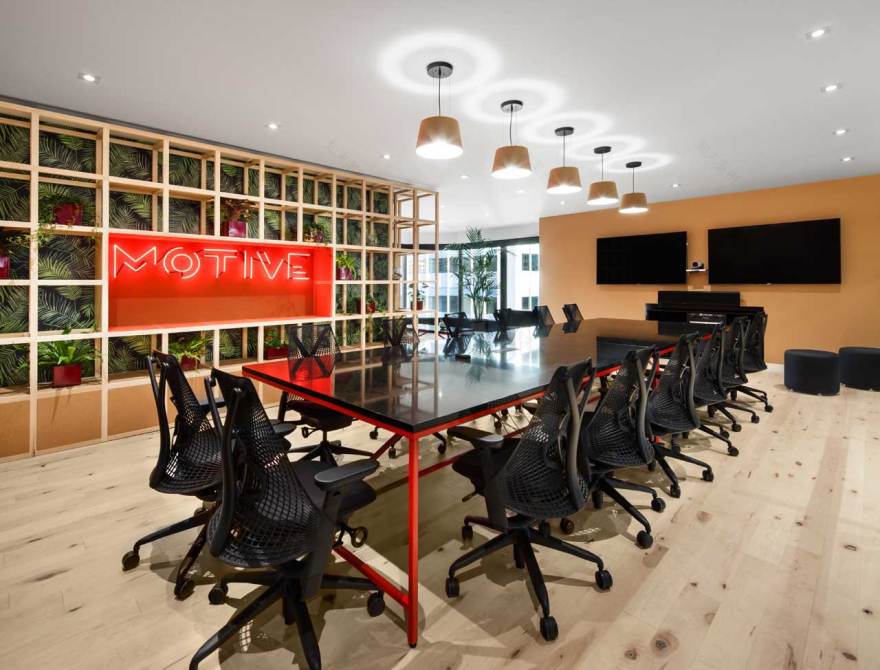 电子艺术蒙特利尔新办公室,极简主义与创造力的完美结合-6