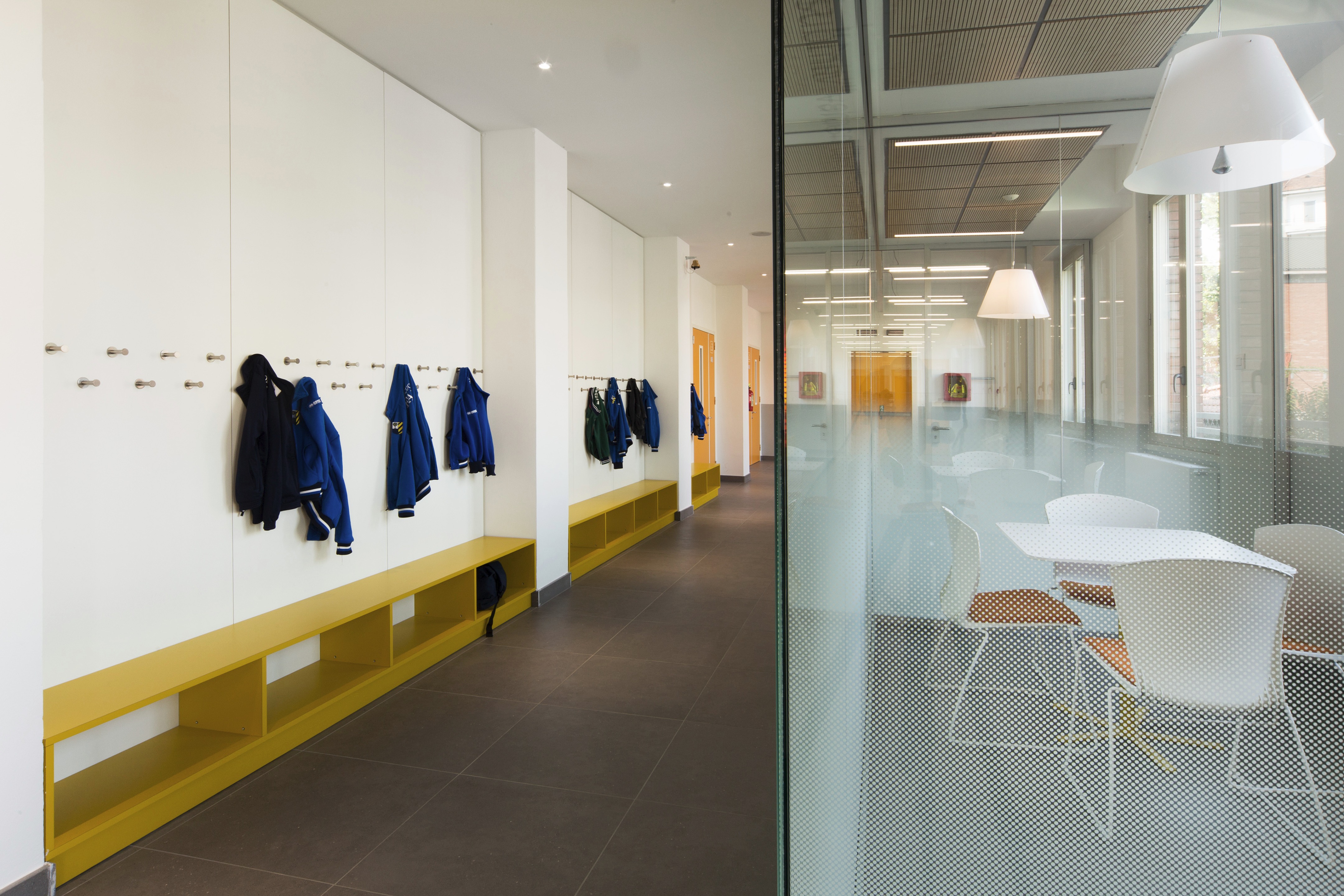 米兰 Faes Ponzio 学校翻新-7