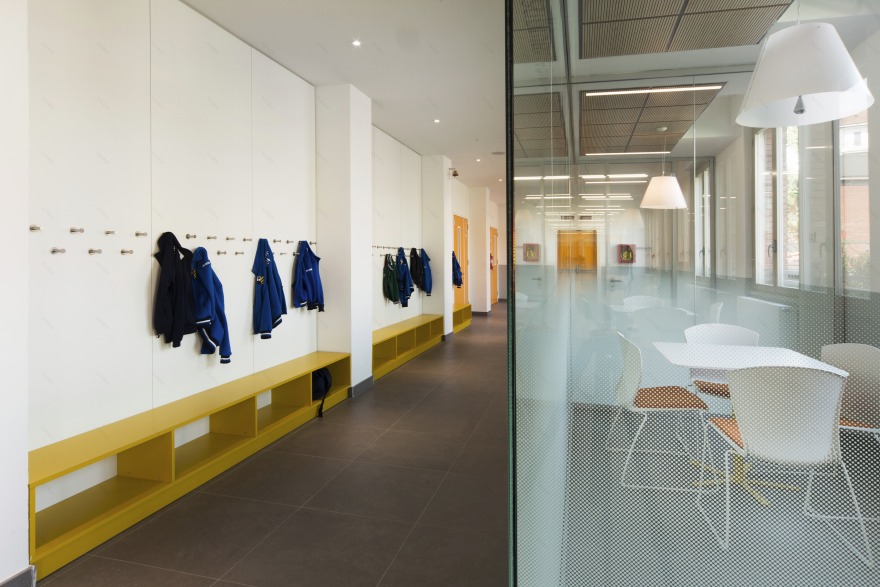 米兰 Faes Ponzio 学校翻新-7